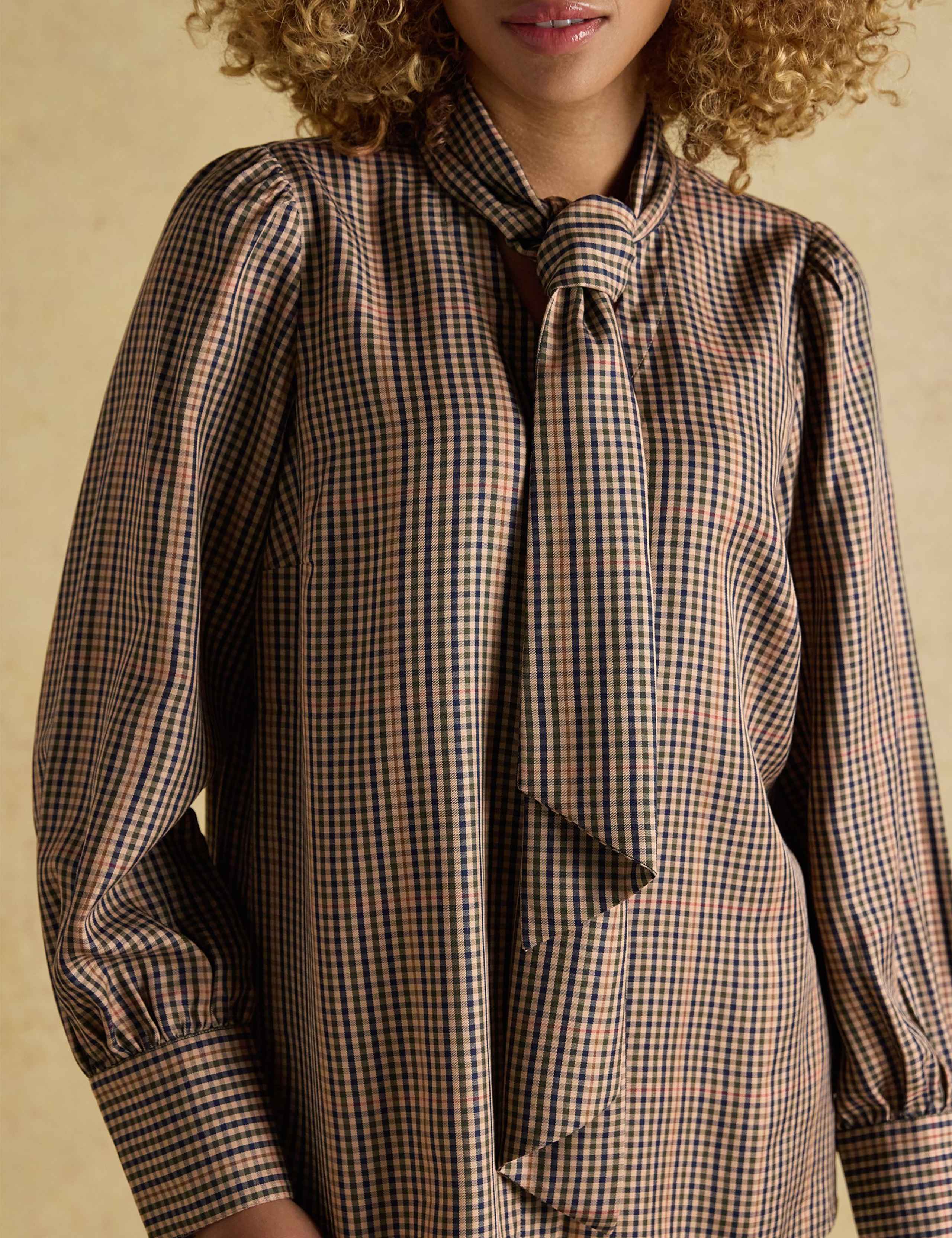 Checked Pussybow Blouse 7 of 10