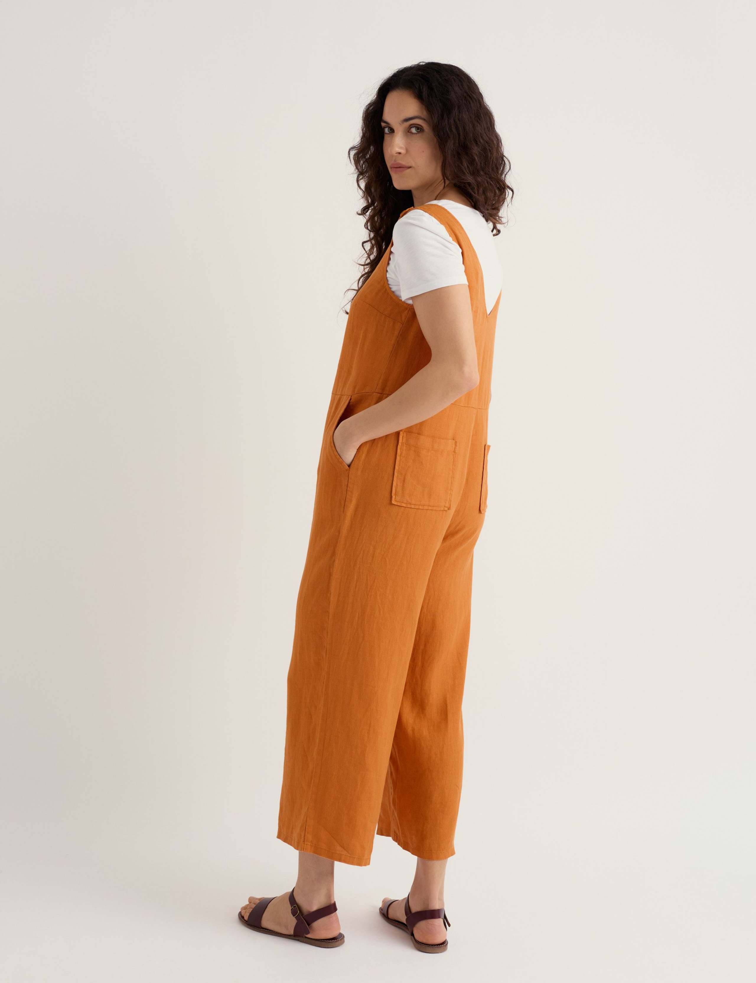 Pure Linen Sleeveless Cropped Jumpsuit 3 of 5