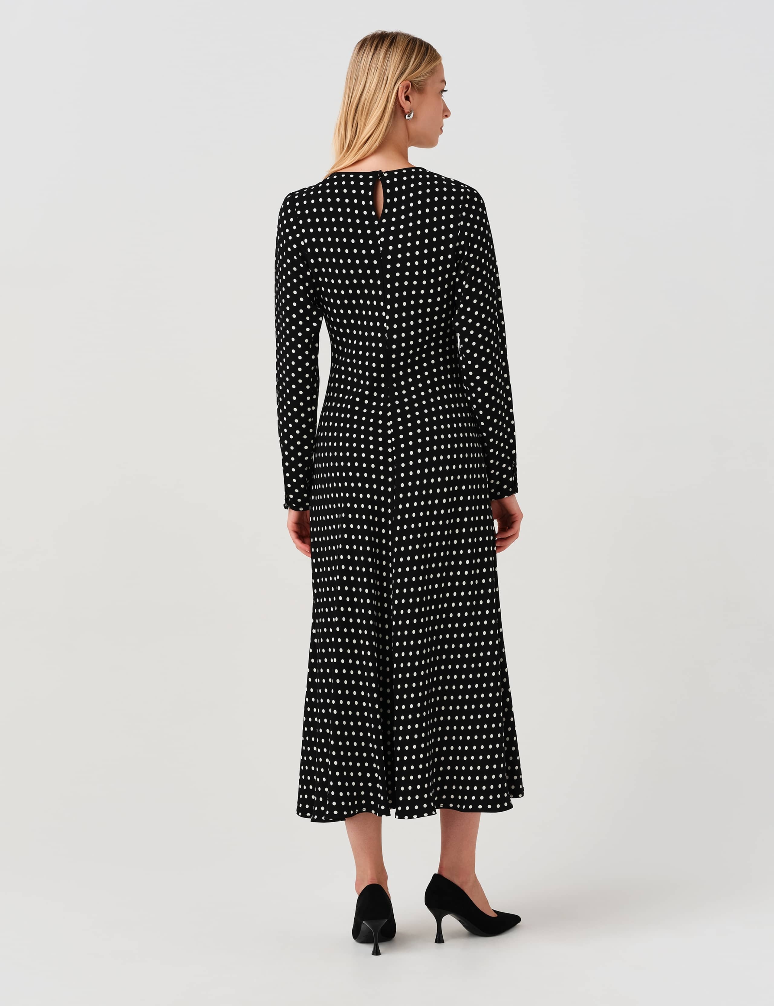 Polka Dot Round Neck Midi Waisted Dress 7 of 9