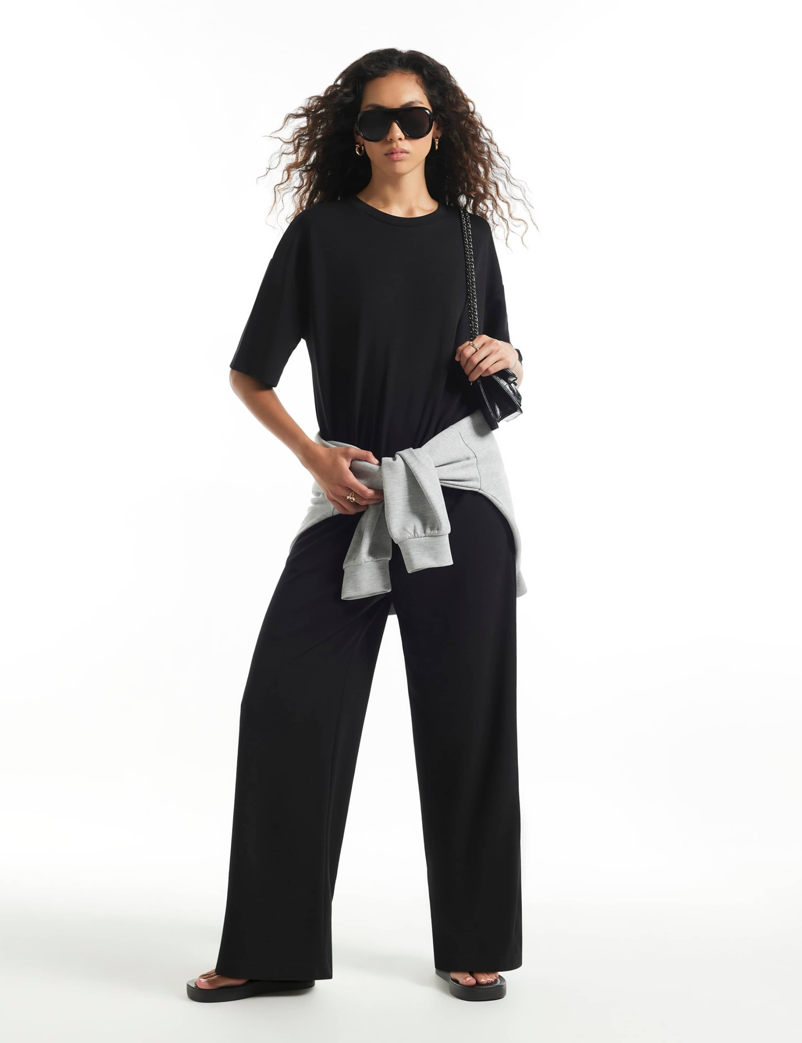 Premium Crew Neck Oversized T-Shirt 4 of 6