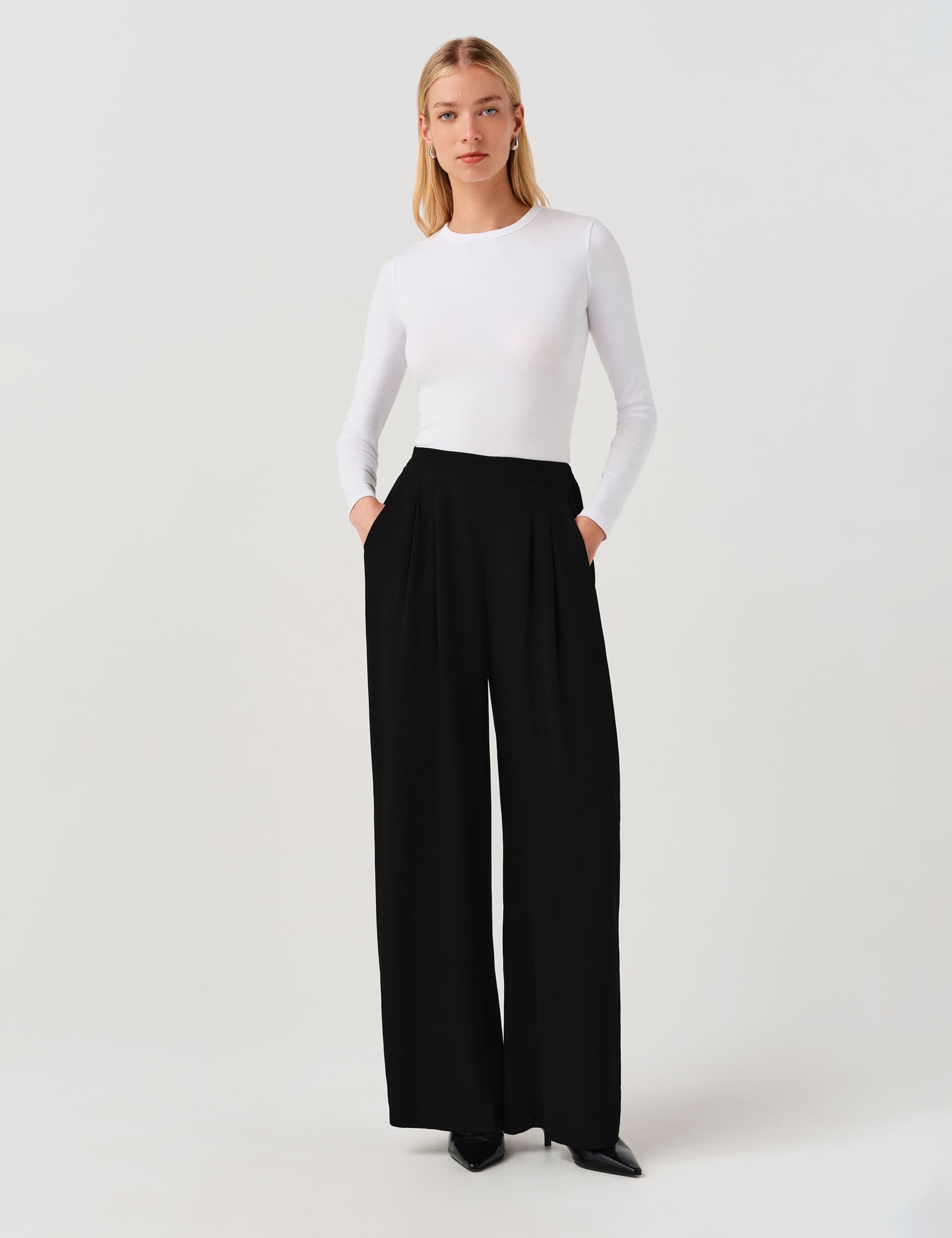 Crepe Pleat Front Wide Leg Trousers 7 of 7