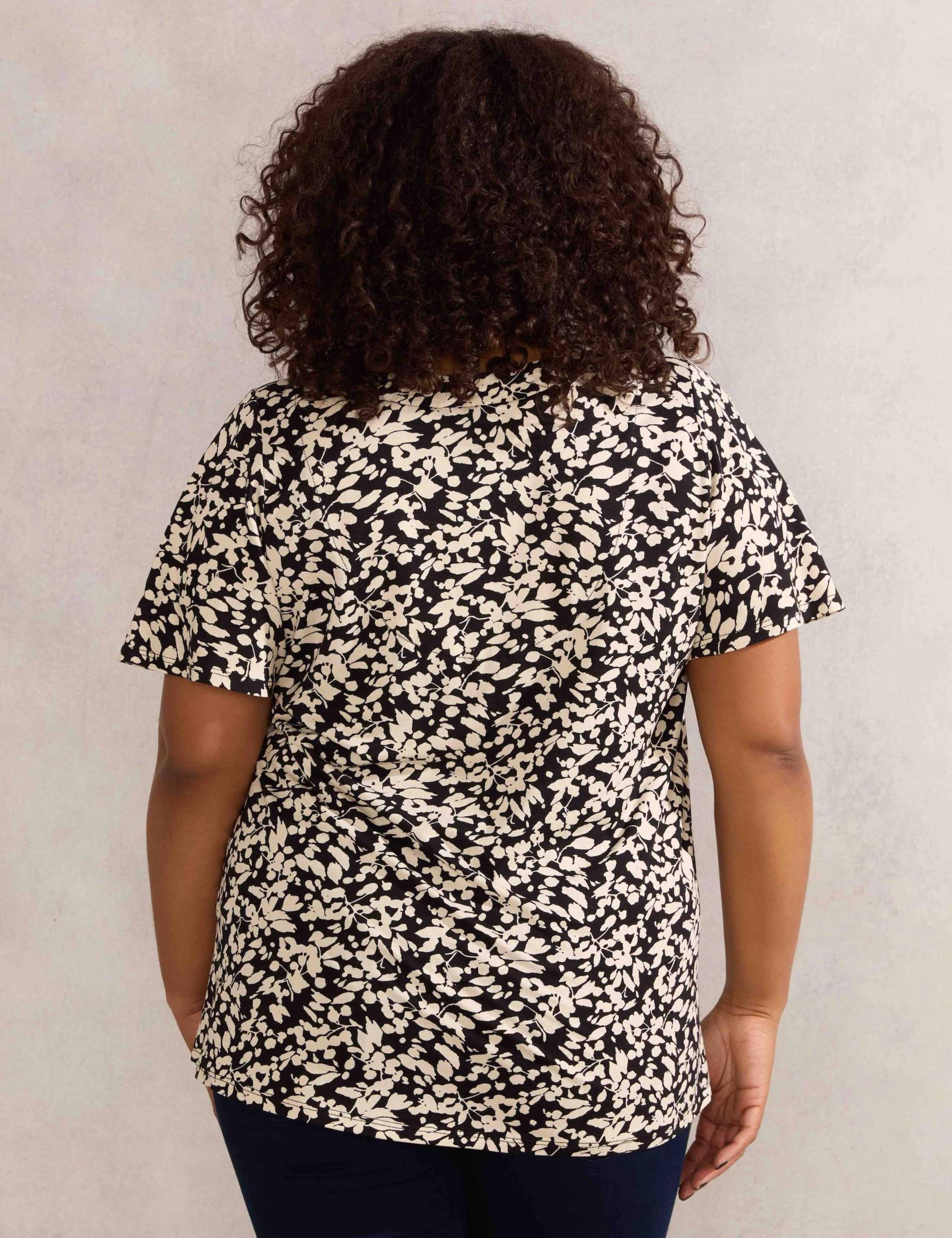 Printed V-Neck Pleat Detail Top 2 of 3