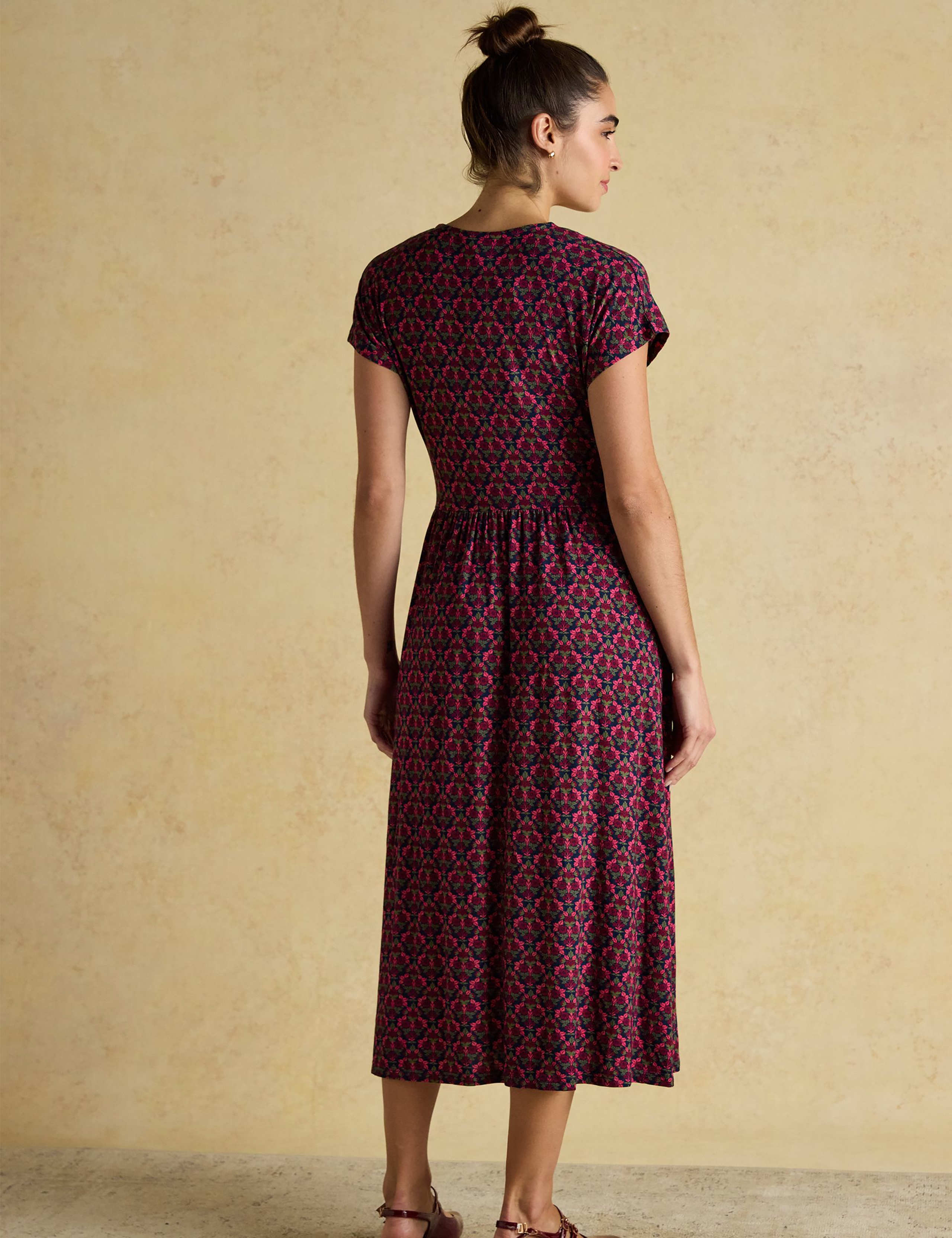 Jersey Floral V-Neck Midi Waisted Dress 5 of 9