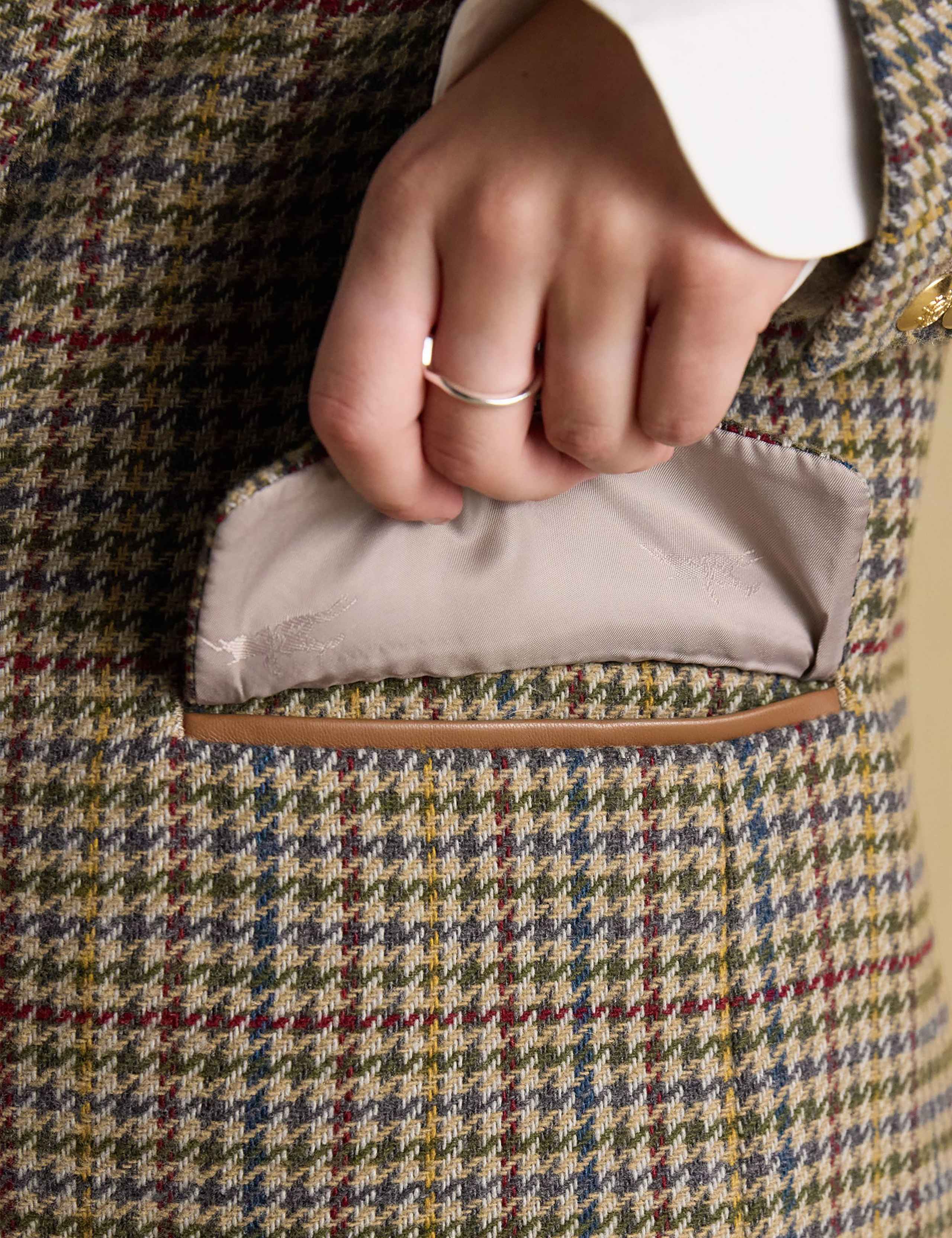 Tweed Dogtooth Collared Jacket with Wool 10 of 12