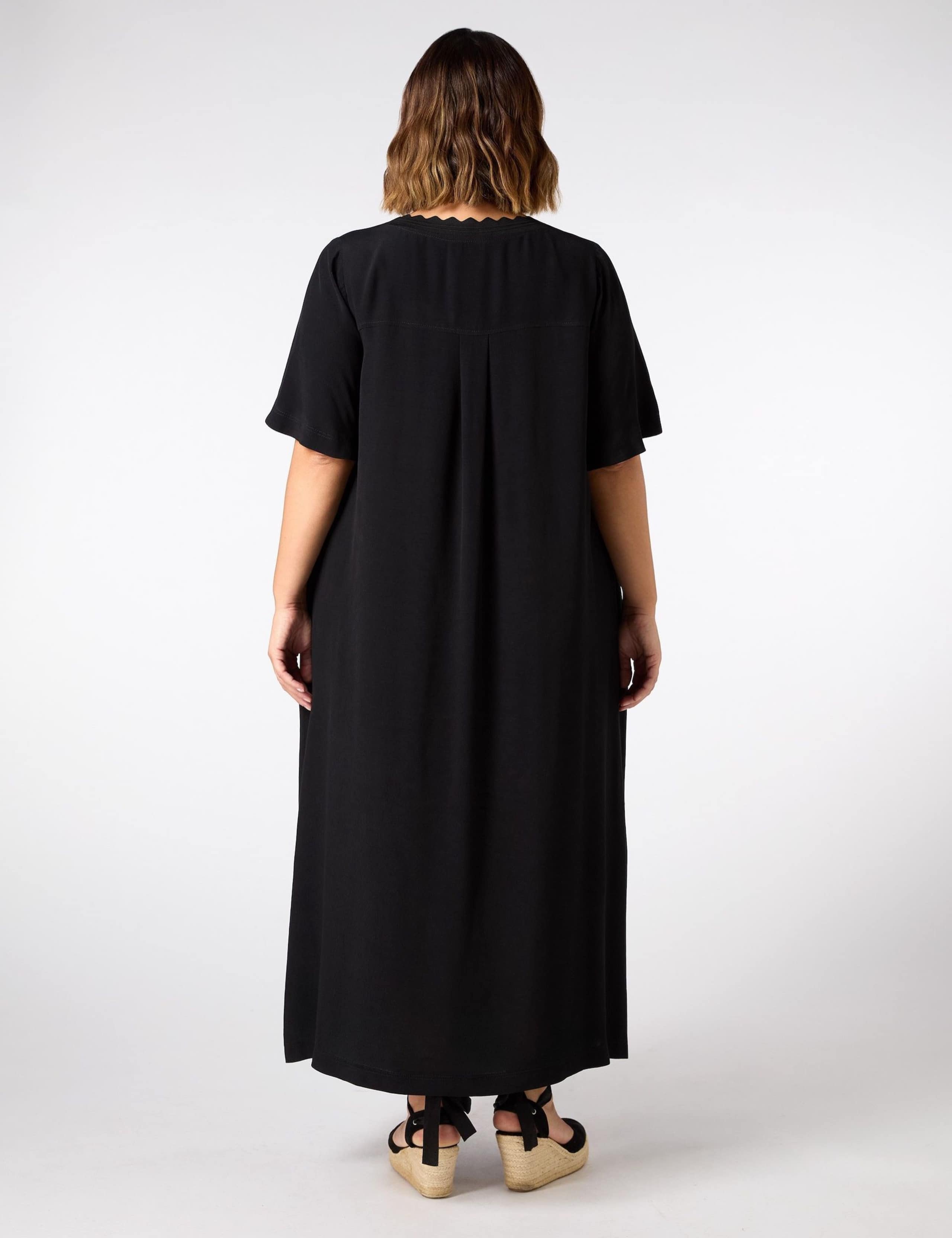V-Neck Maxi T-Shirt Dress 3 of 5