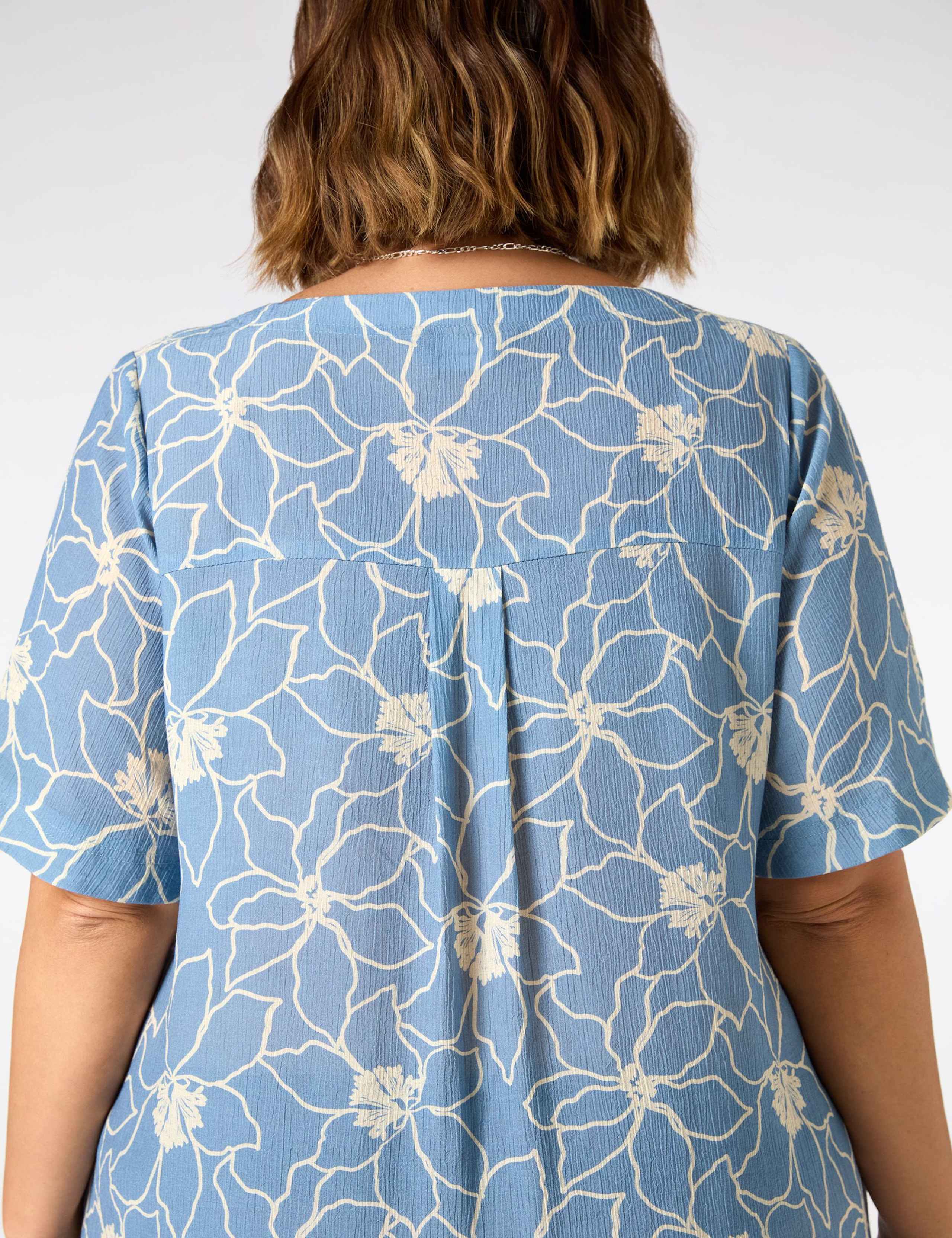 Floral V-Neck Midi T-Shirt Dress 3 of 4