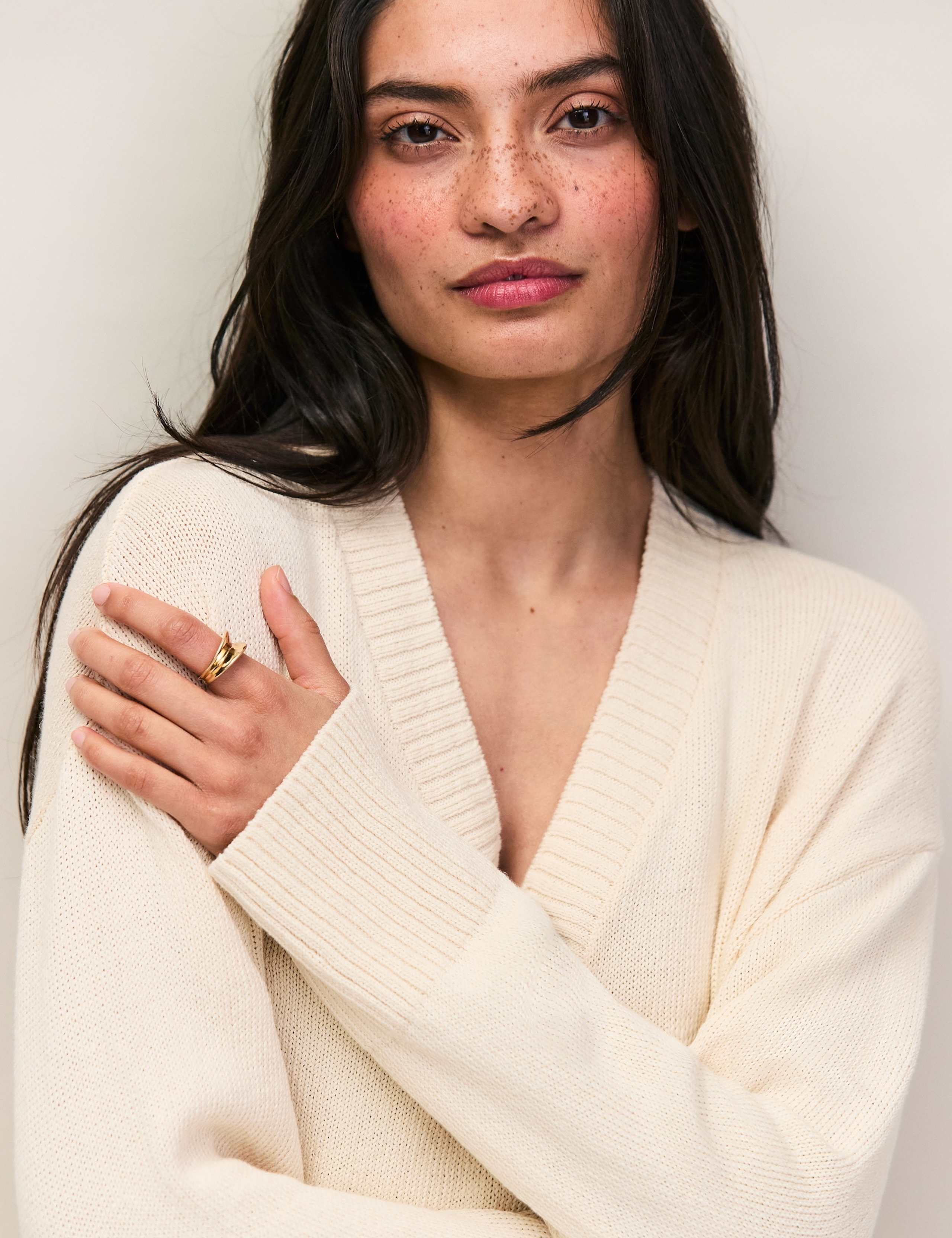 Cotton Blend Textured V-Neck Relaxed Jumper 6 of 6