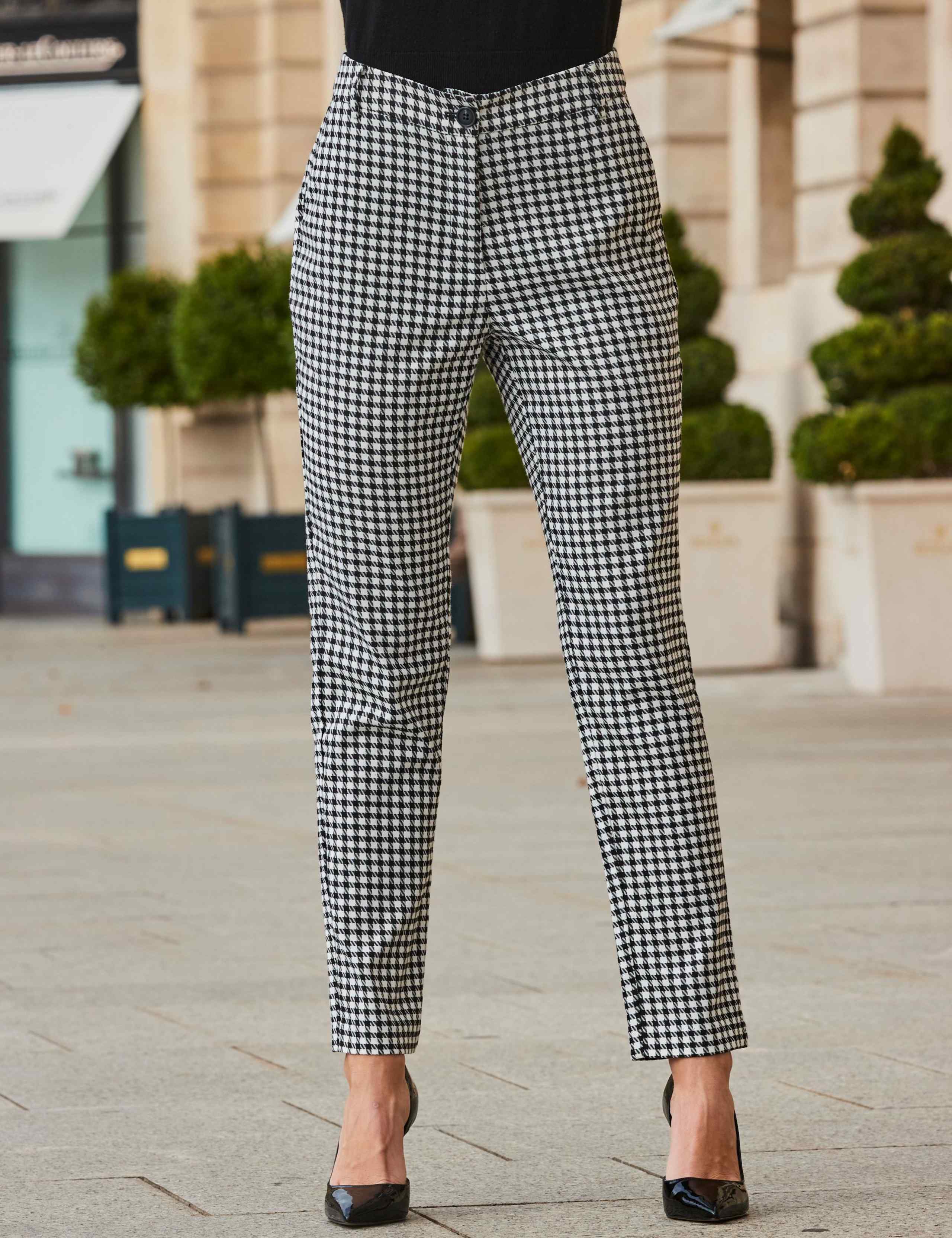 Dogtooth Tapered Trousers 6 of 6