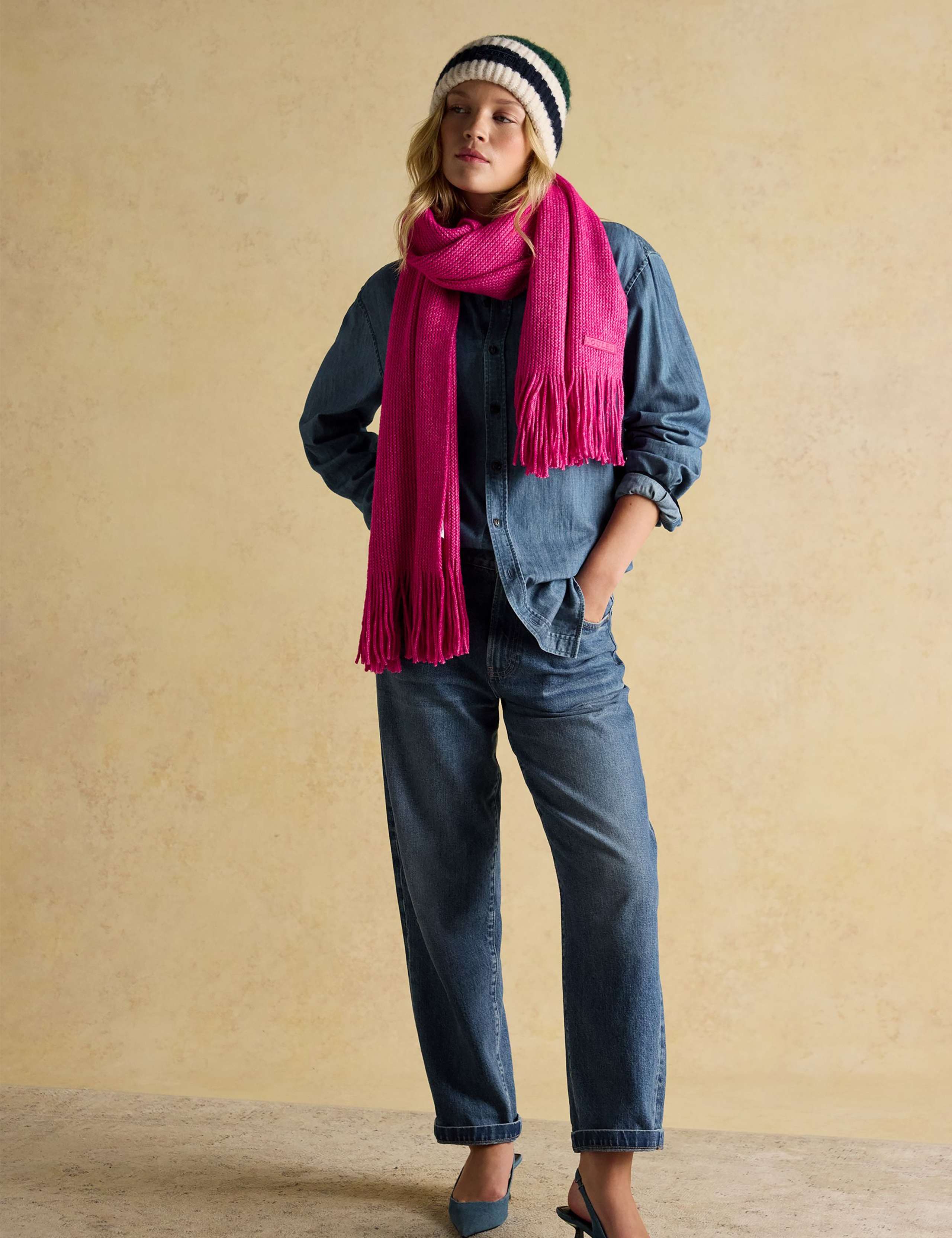 Knitted Fringed Scarf 3 of 6