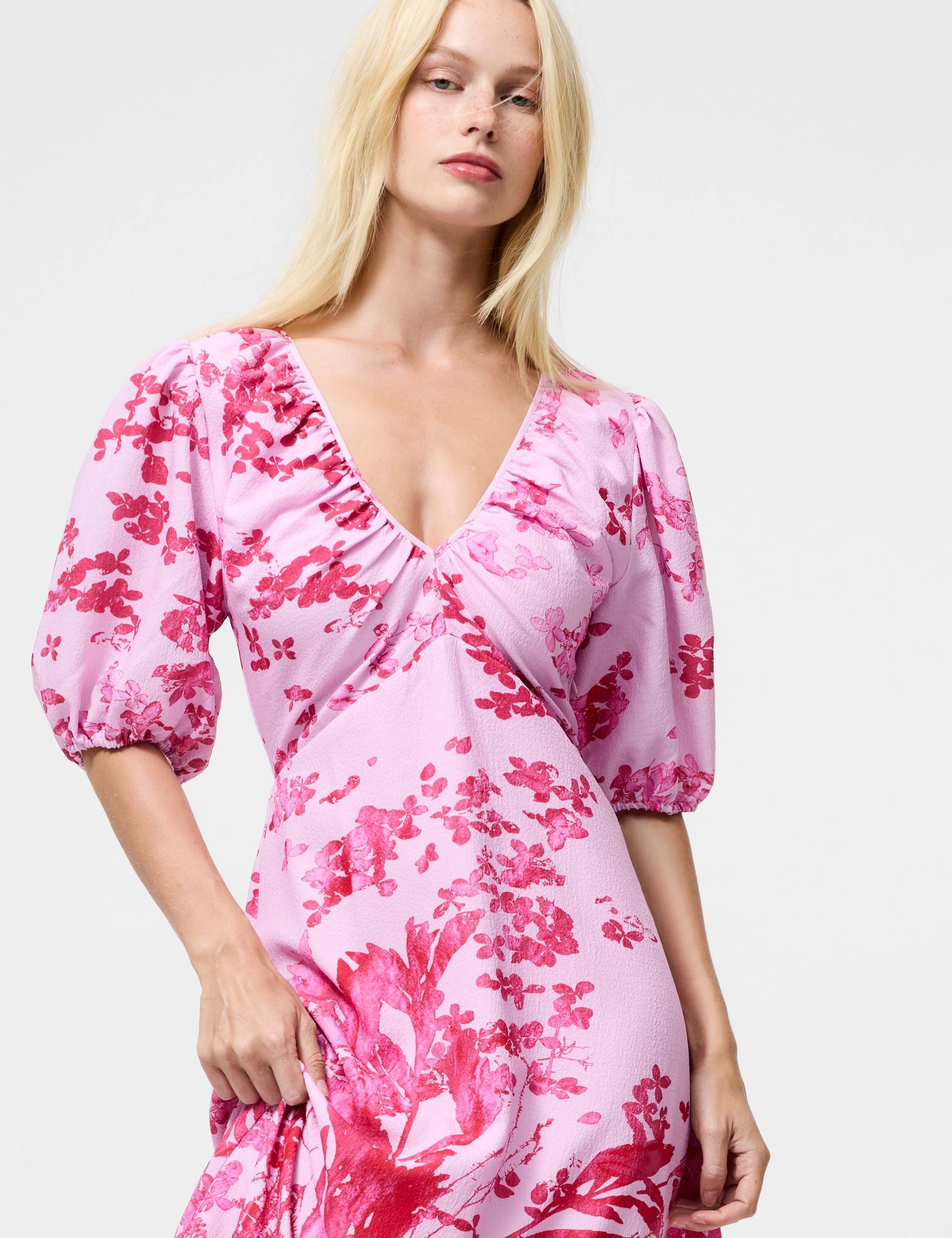 Floral V-Neck Midi Tea Dress 3 of 3
