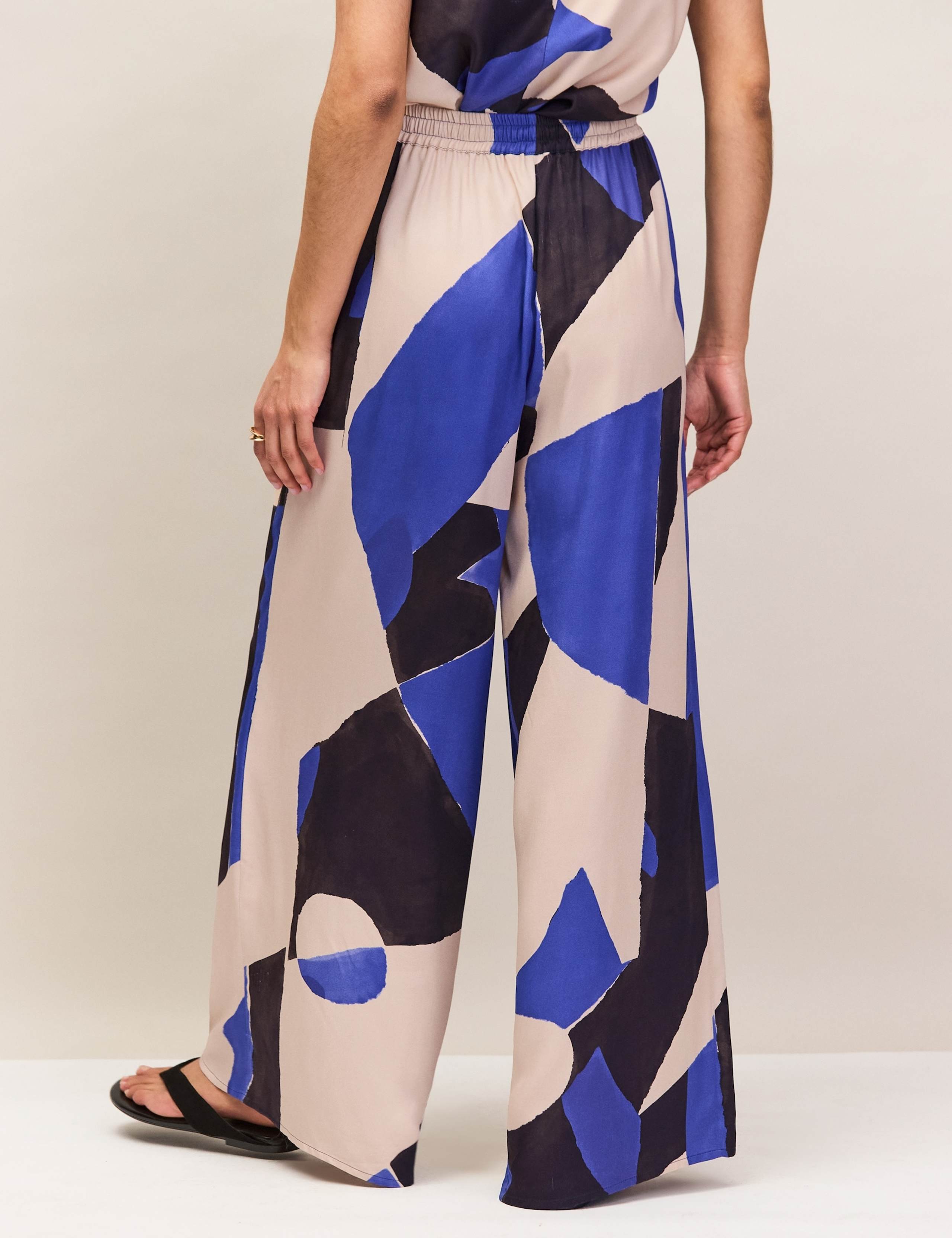 Abstract Print Wide Leg Trousers 3 of 4