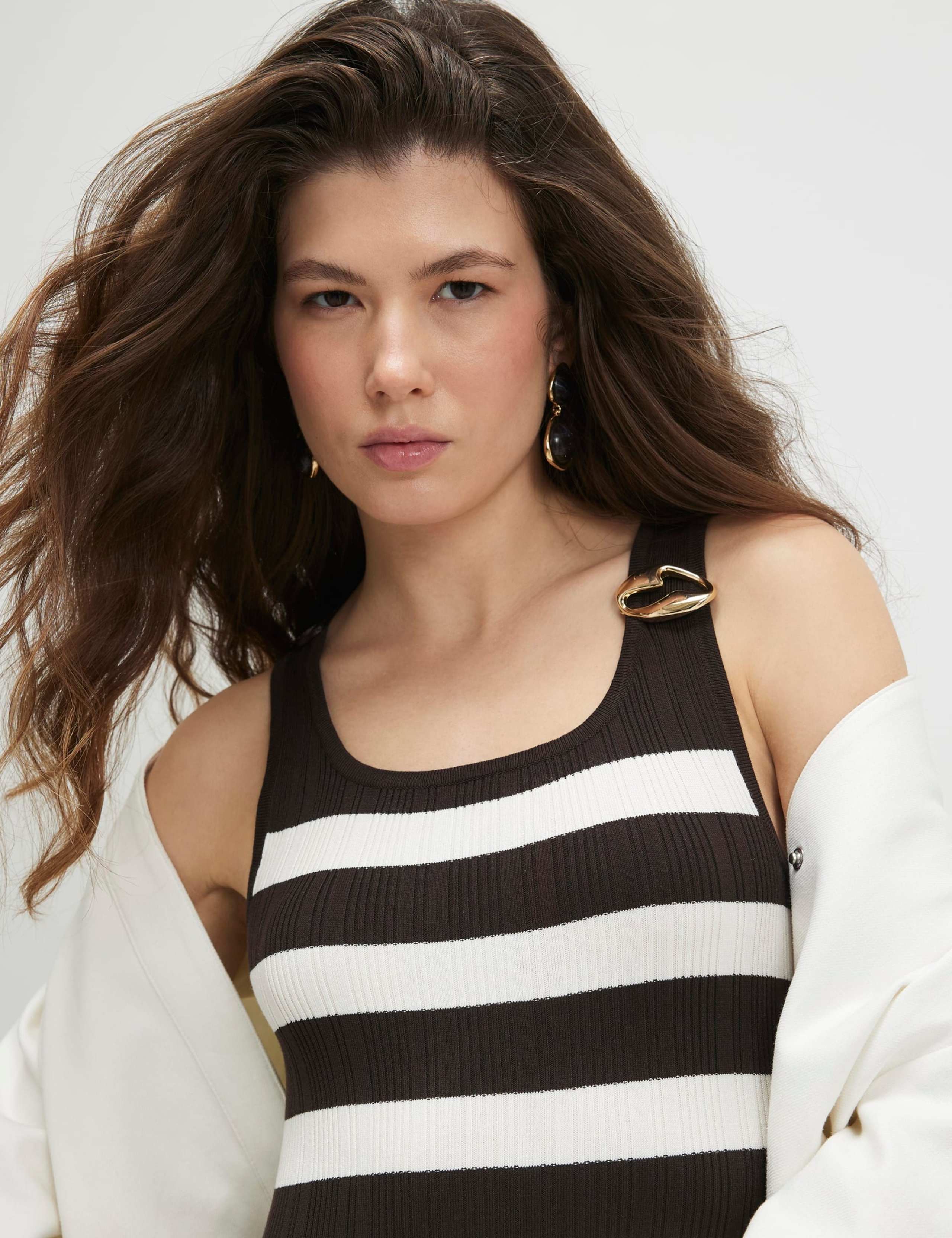 Knitted Ribbed Stripe Round Neck Midi Dress 4 of 4