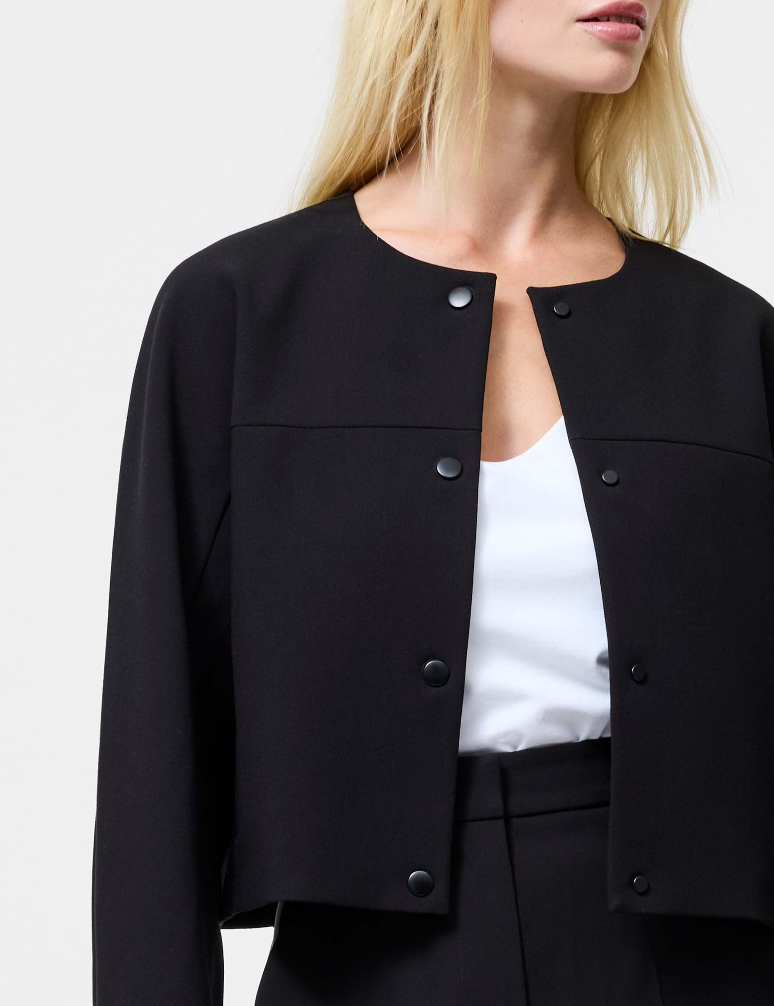 Short Tailored Jacket 3 of 3