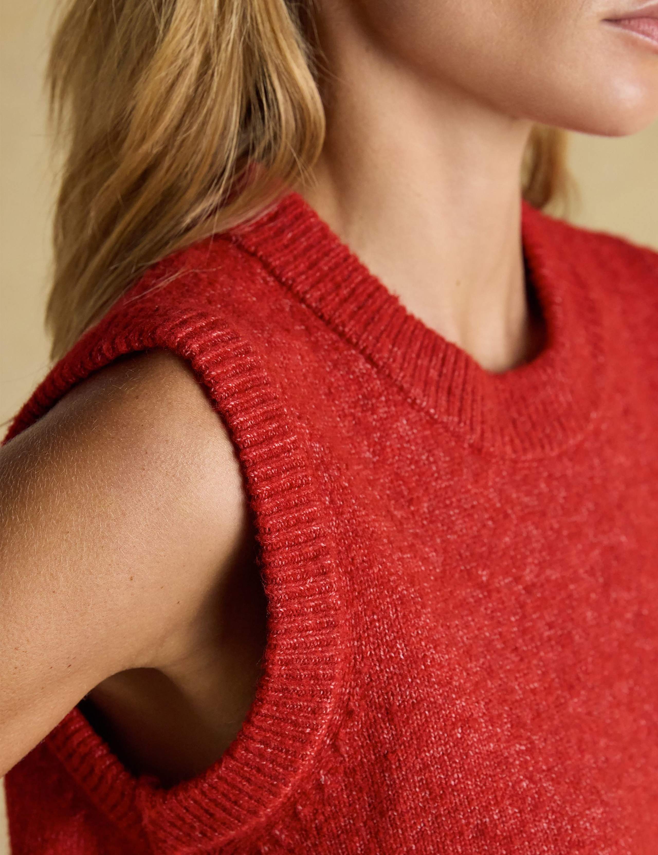 Textured Crew Neck Knitted Vest 10 of 10