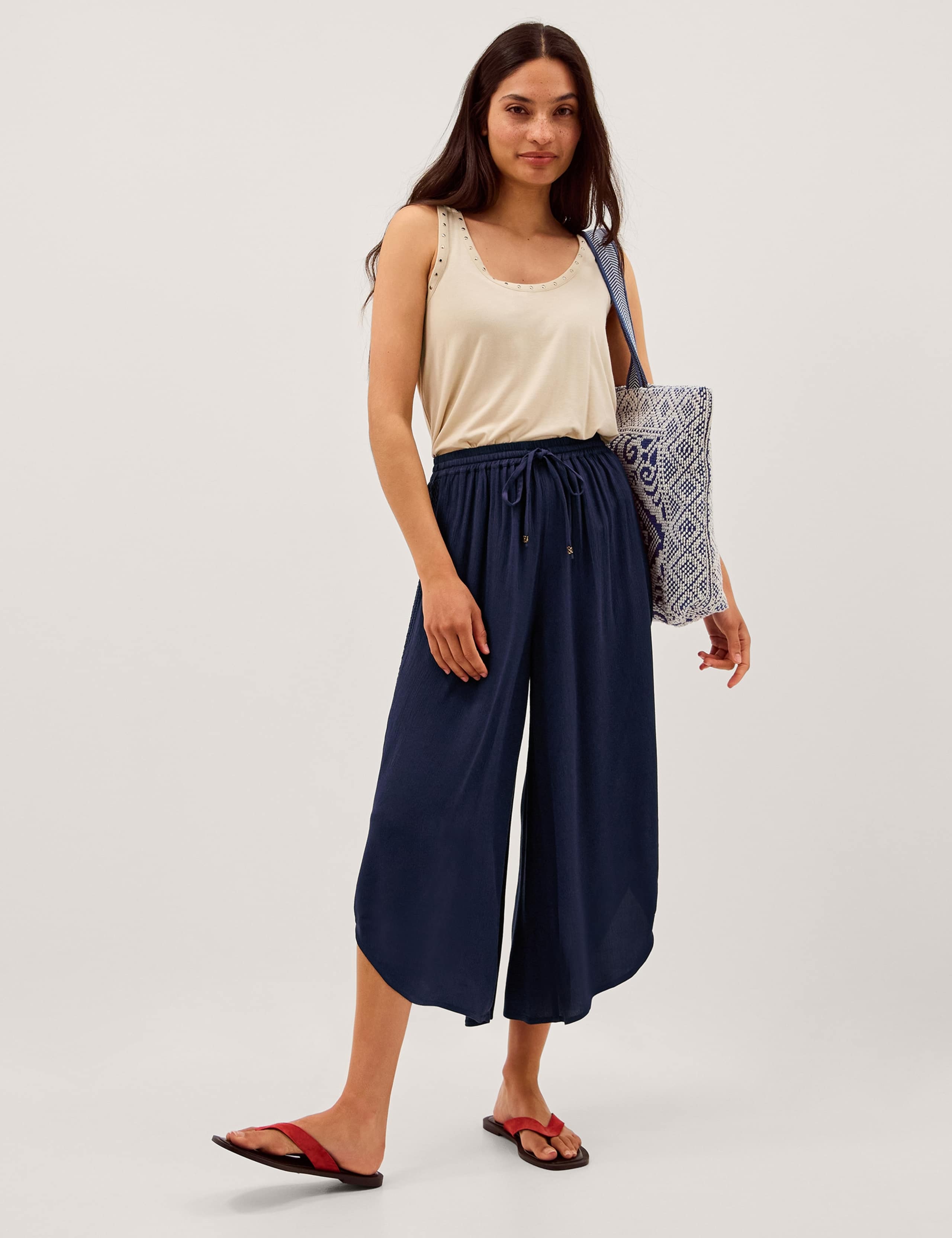 Drawstring Wide Leg Cropped Trousers 3 of 5