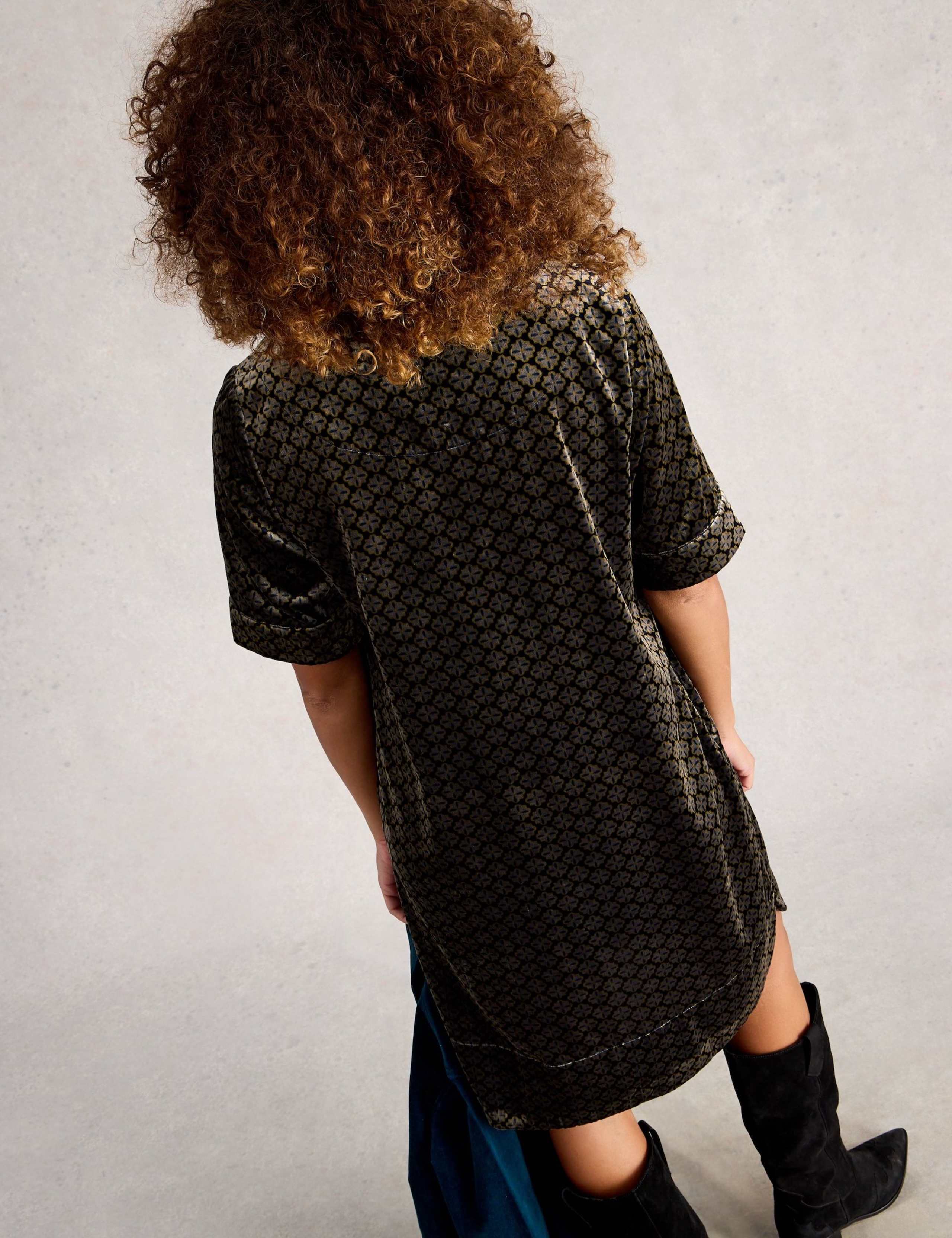 Velvet V-Neck Knee Length Shift Dress 4 of 6