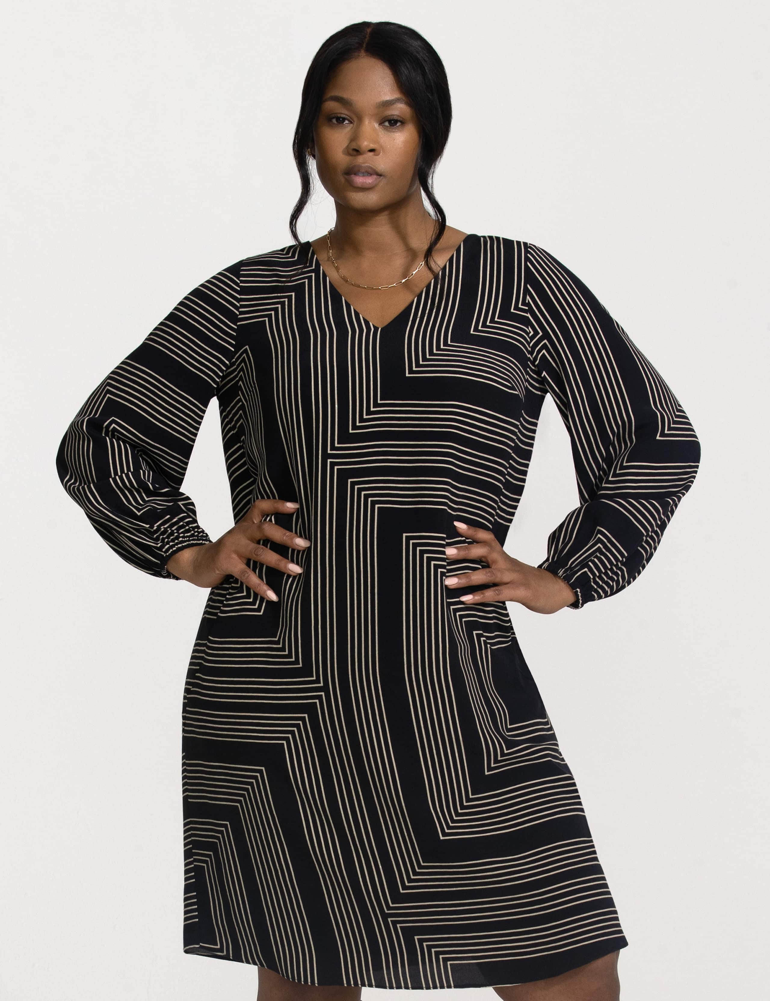Geometric V-Neck Knee Length Swing Dress 3 of 4