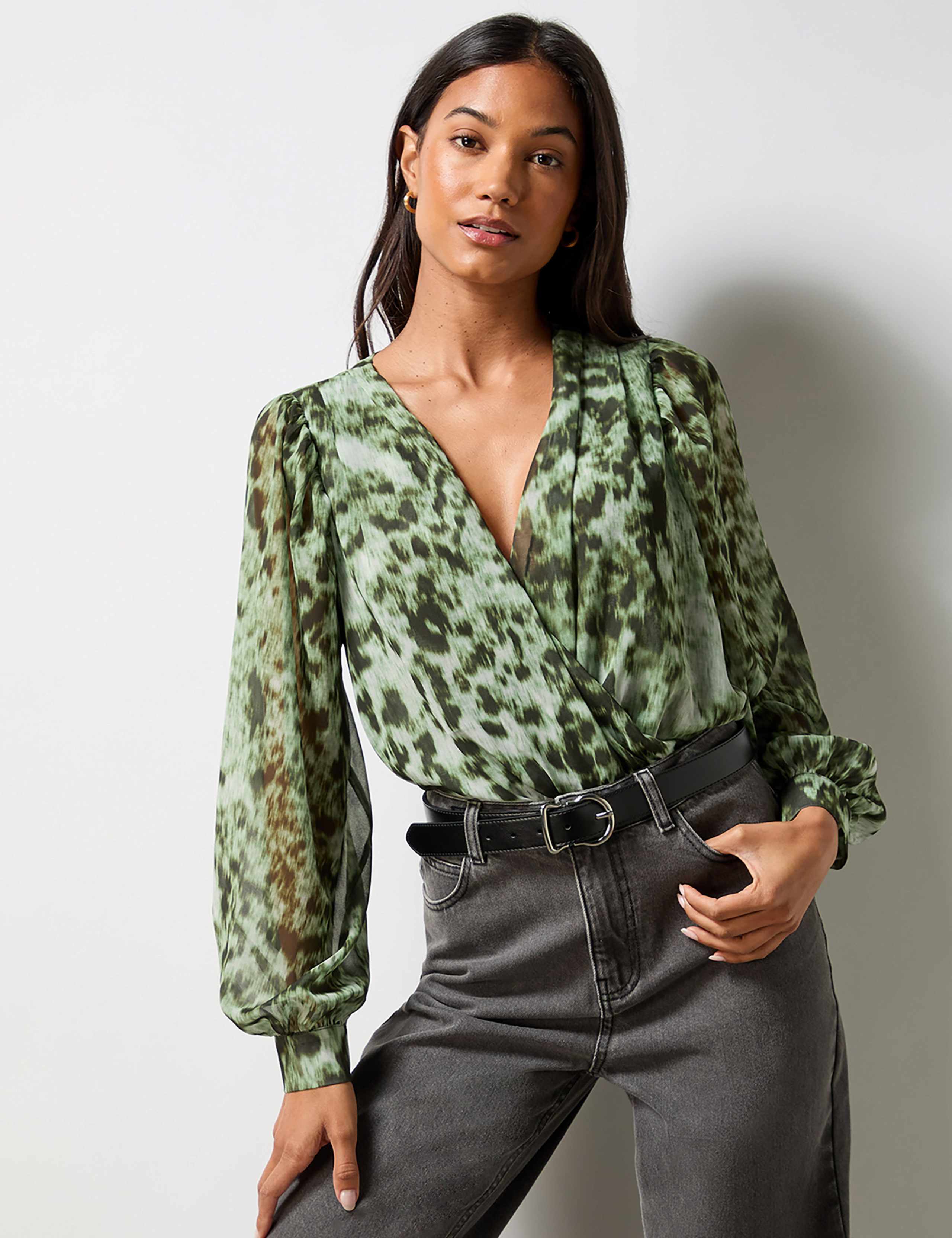 Animal Print Puff Sleeve Bodysuit 3 of 6