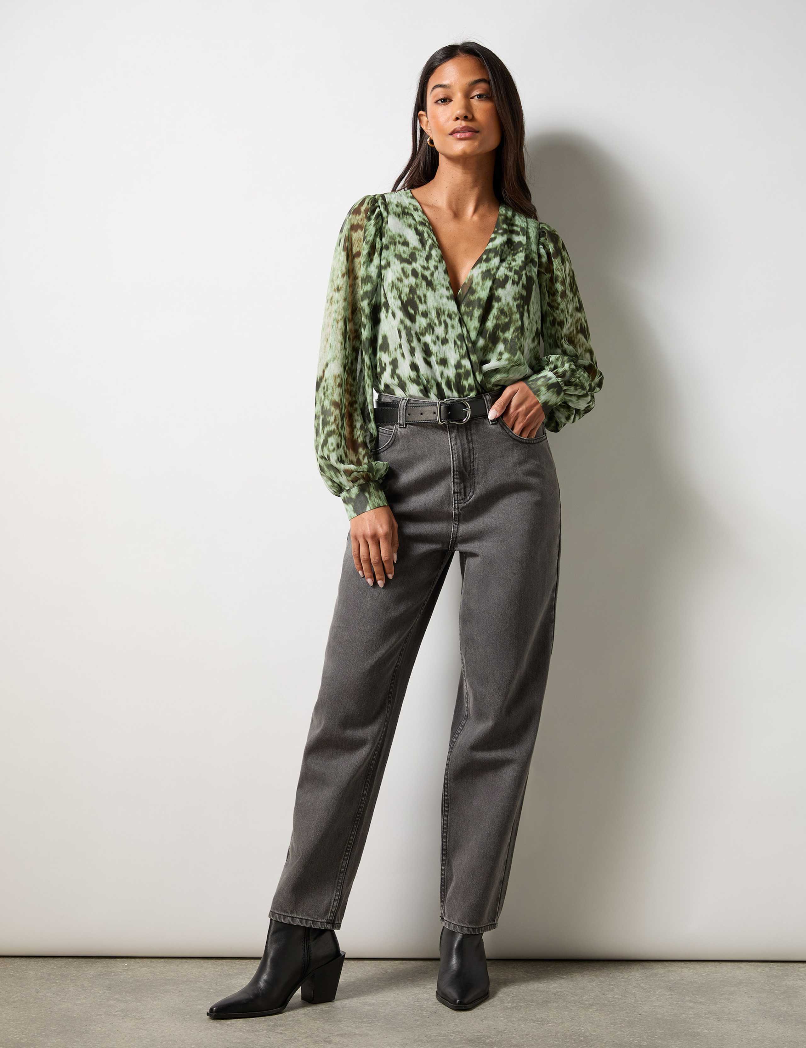 Animal Print Puff Sleeve Bodysuit 4 of 6