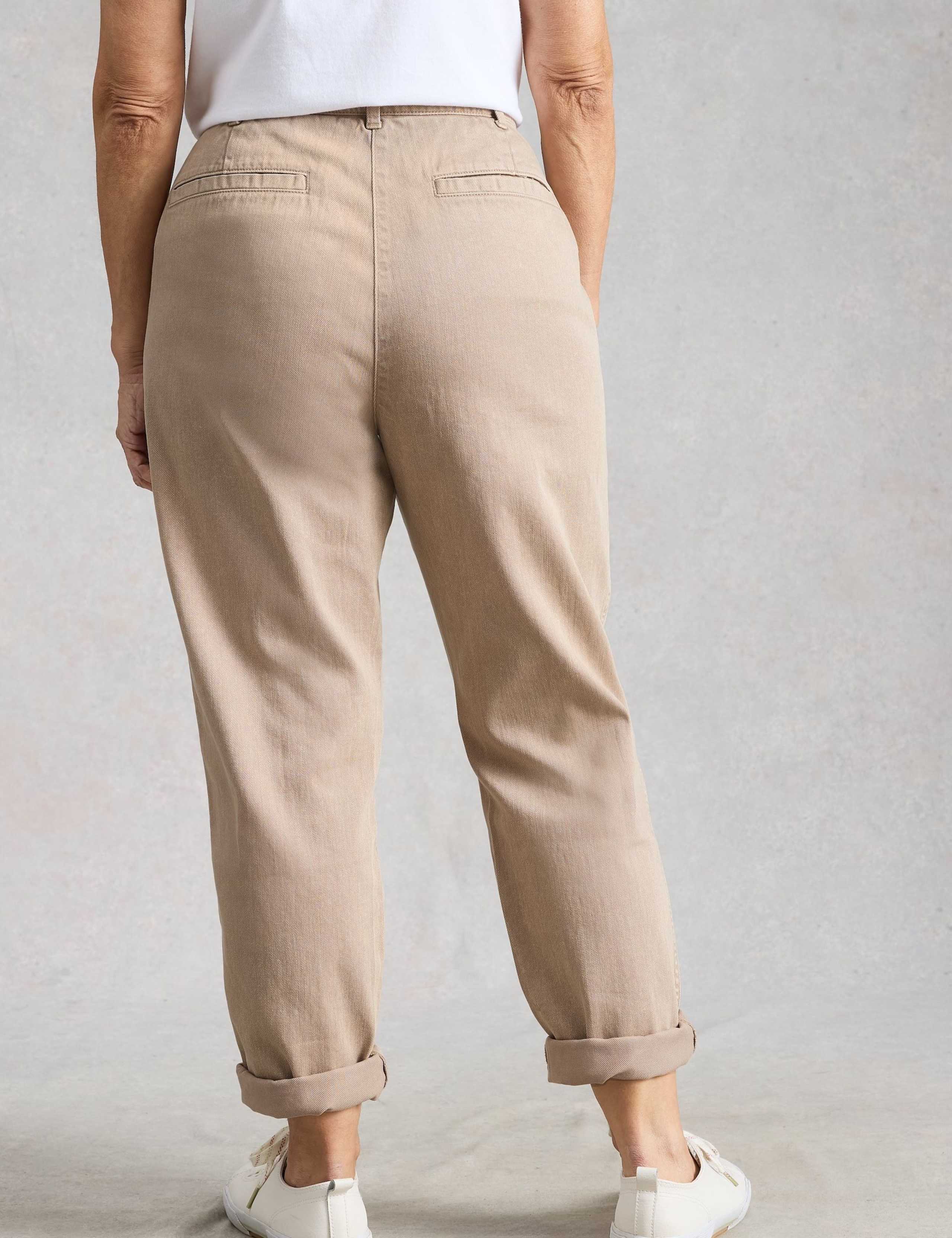 Mid Rise Carrot Leg Jeans 3 of 6