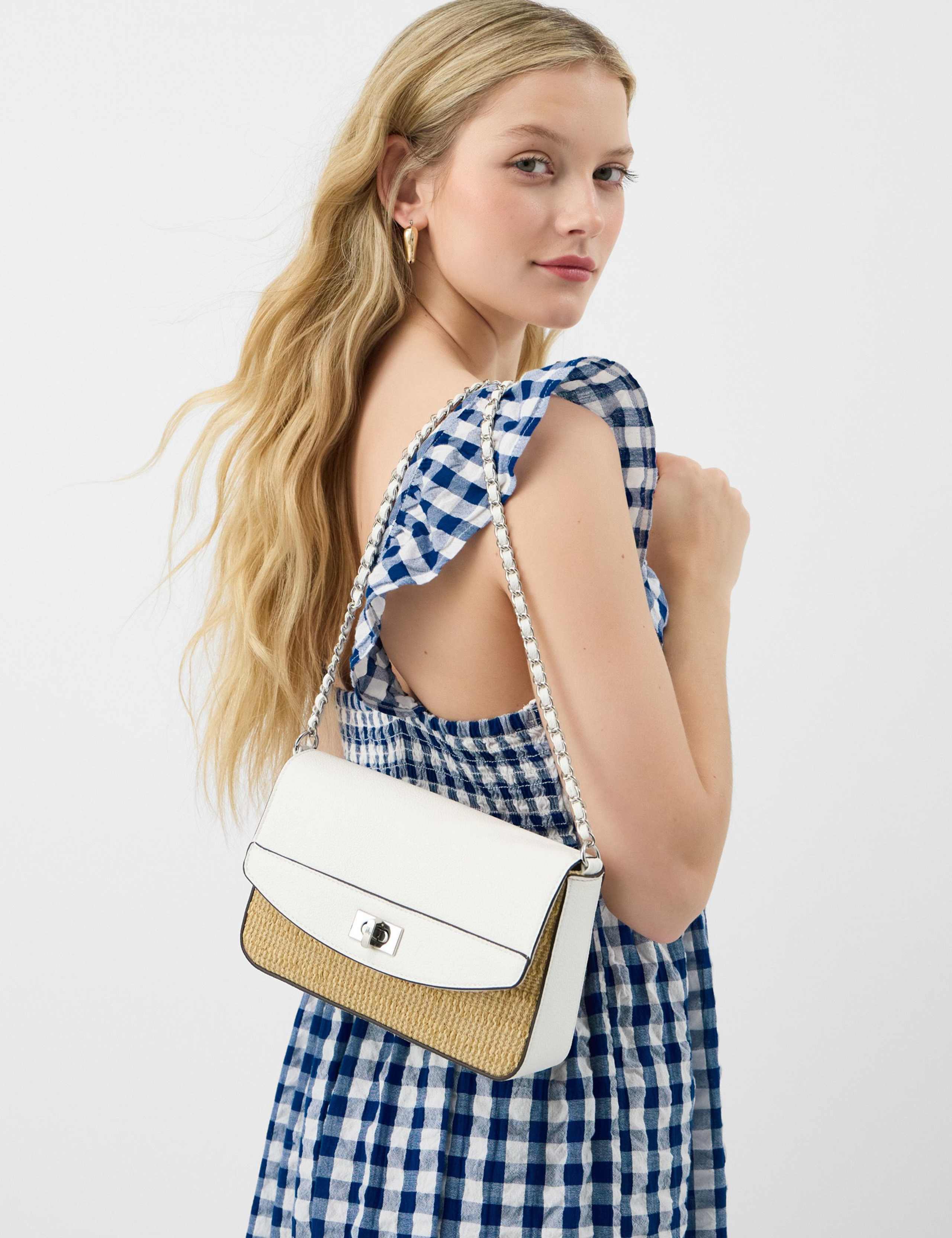 Cross Body Bag 4 of 5