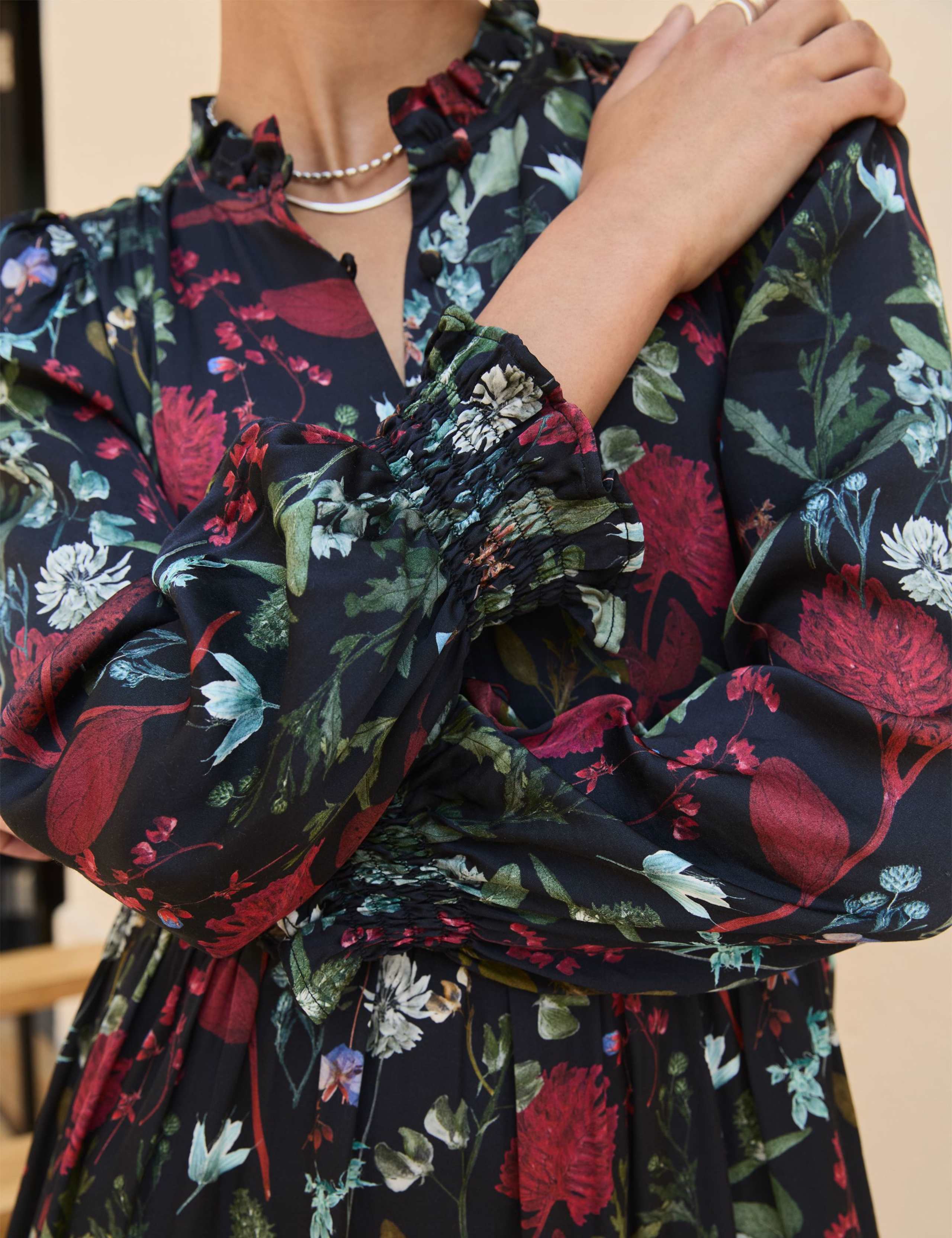 Satin Floral Frill Collar Midi Waisted Dress 4 of 4