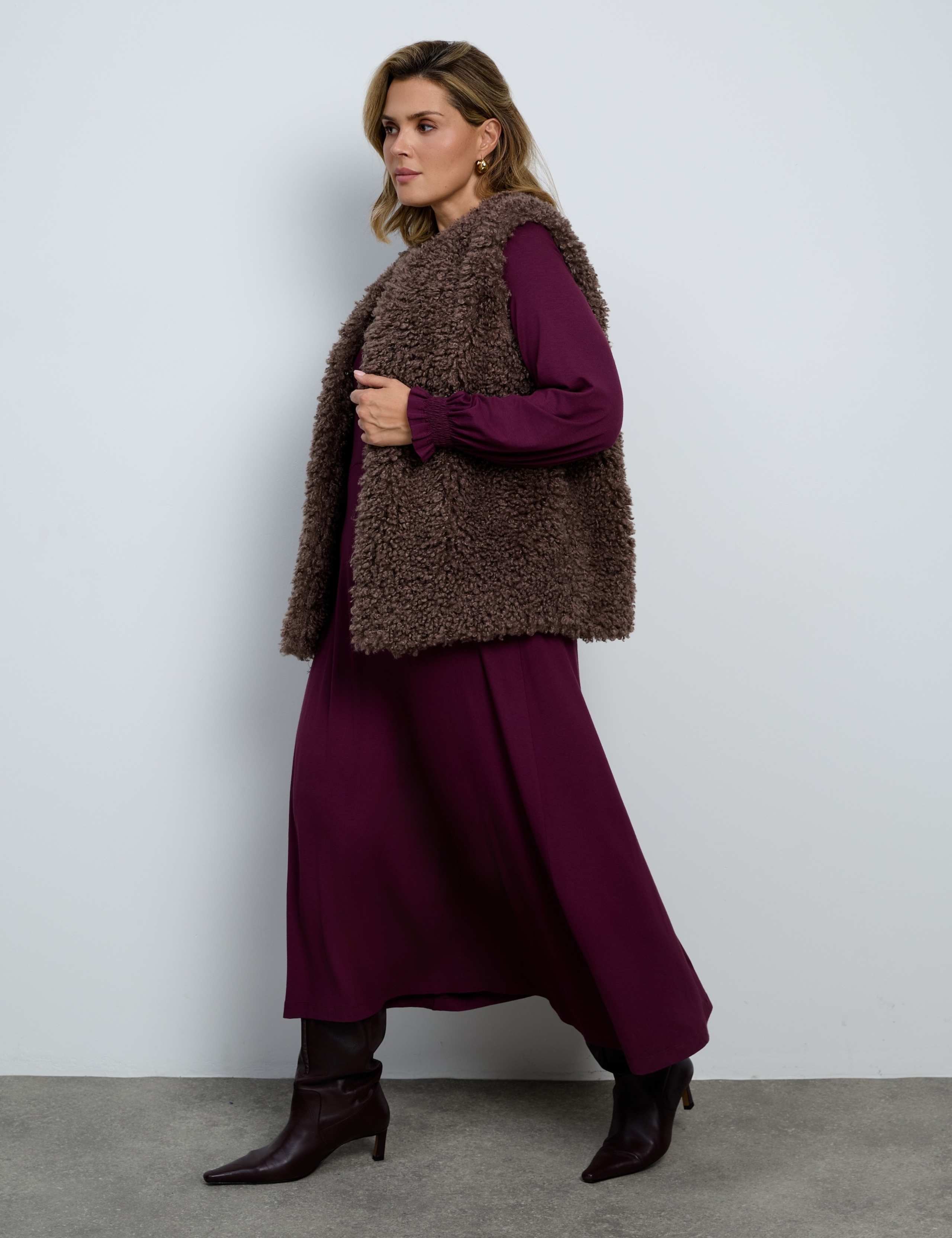 Faux Shearling Gilet 6 of 11