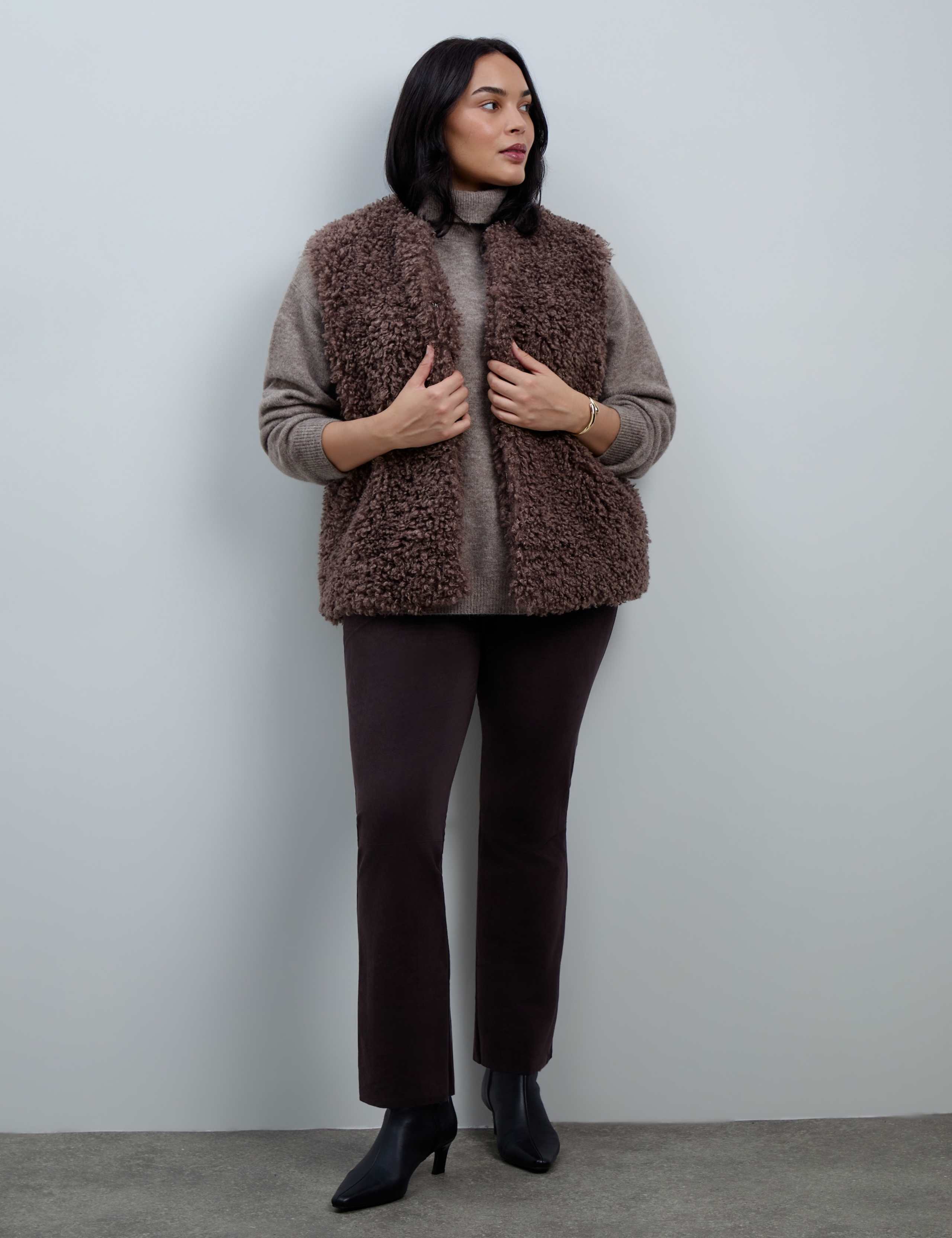 Faux Shearling Gilet 9 of 11