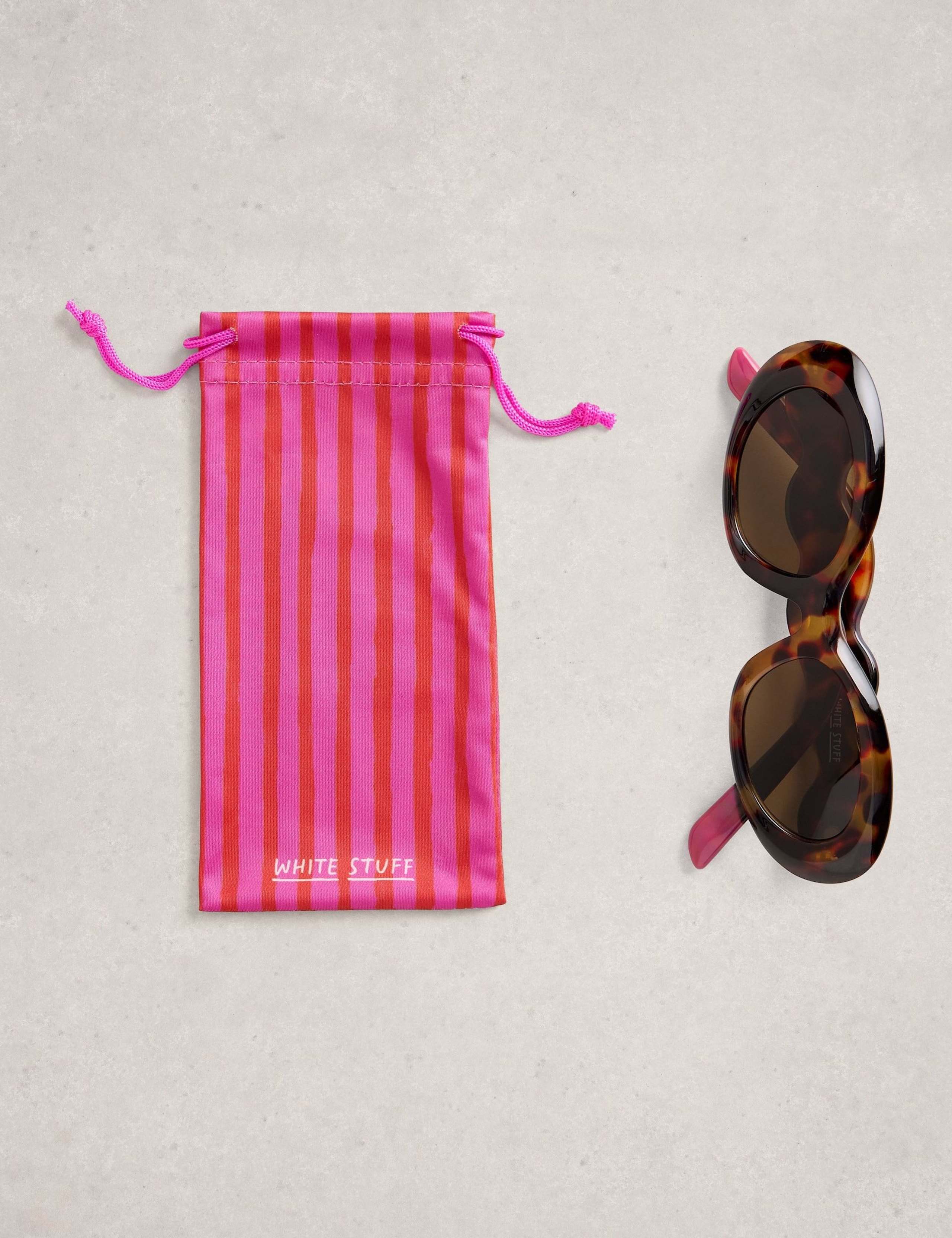 Oval Chunky Sunglasses 4 of 4