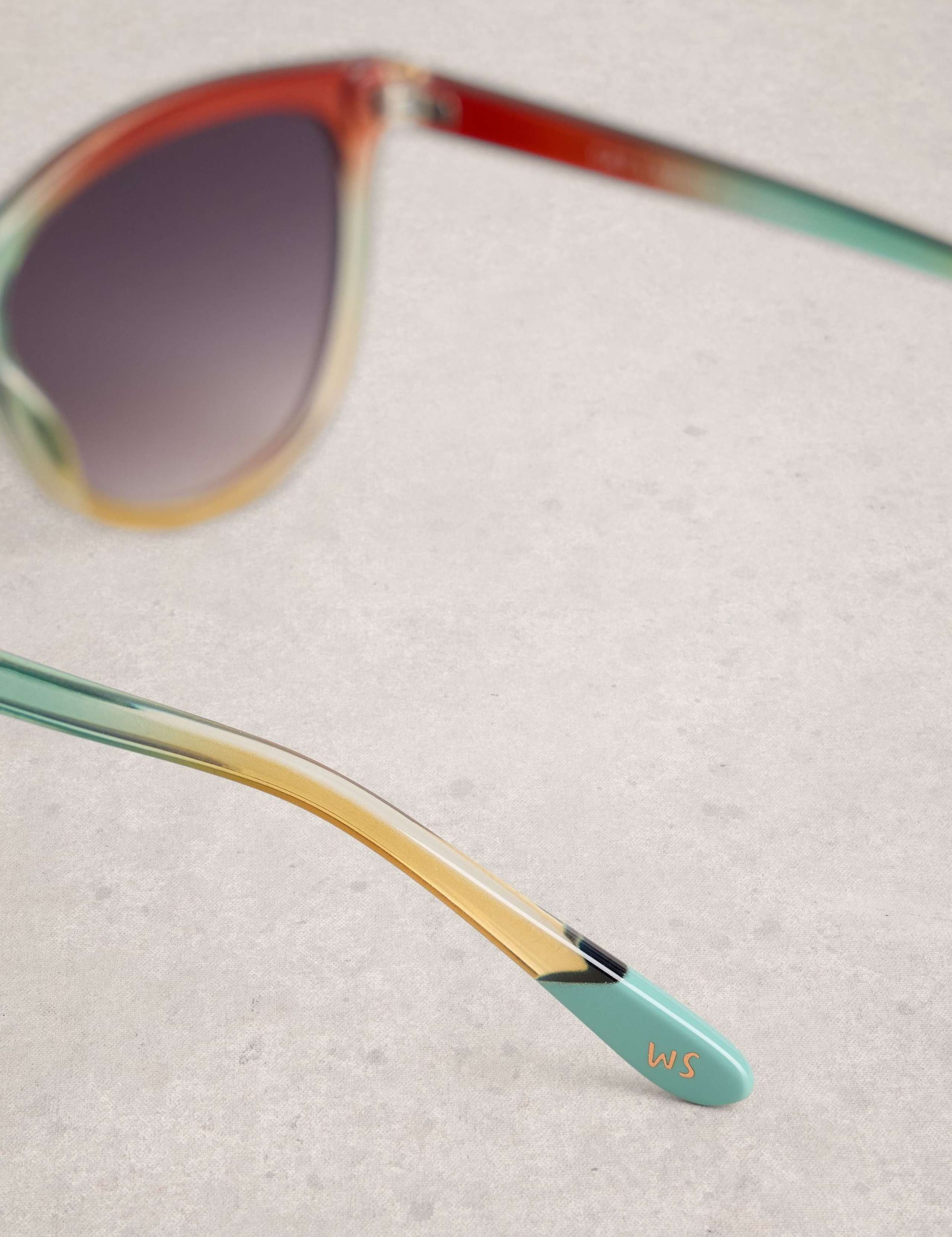 Round Cat Eye Sunglasses 3 of 4