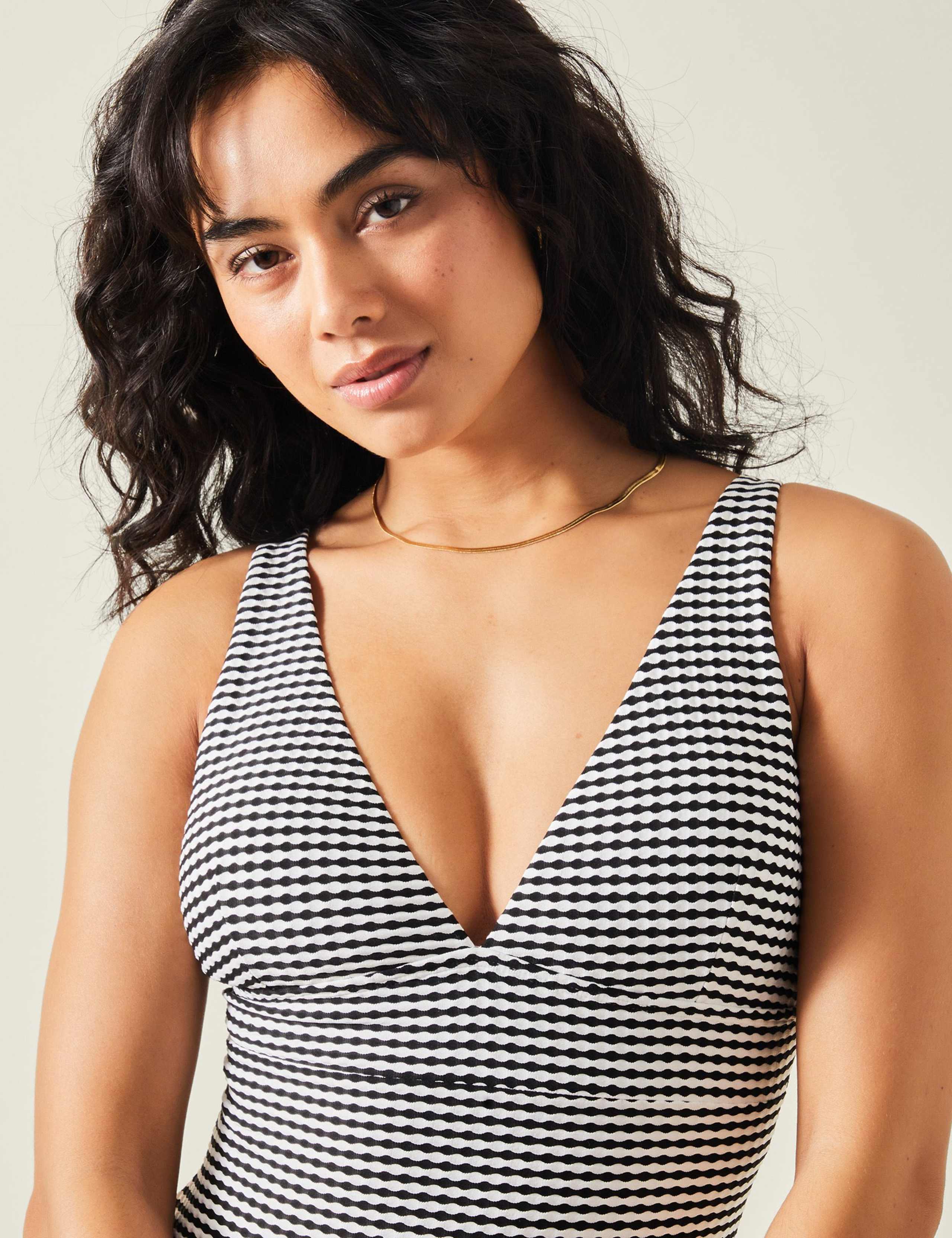 Seersucker Monochrome Striped Plunge Swimsuit 4 of 4