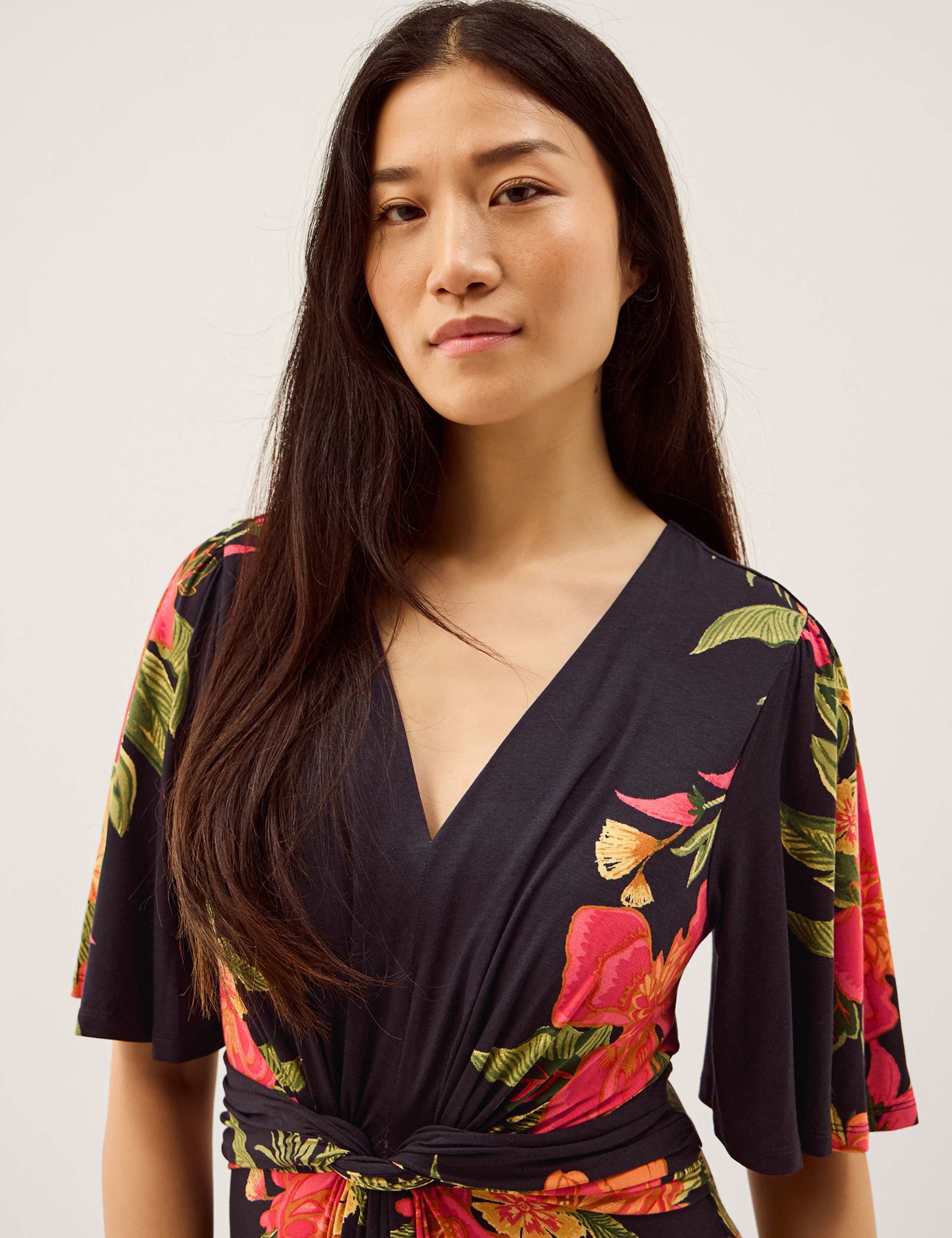 Jersey Floral V-Neck Midi Waisted Dress 6 of 6