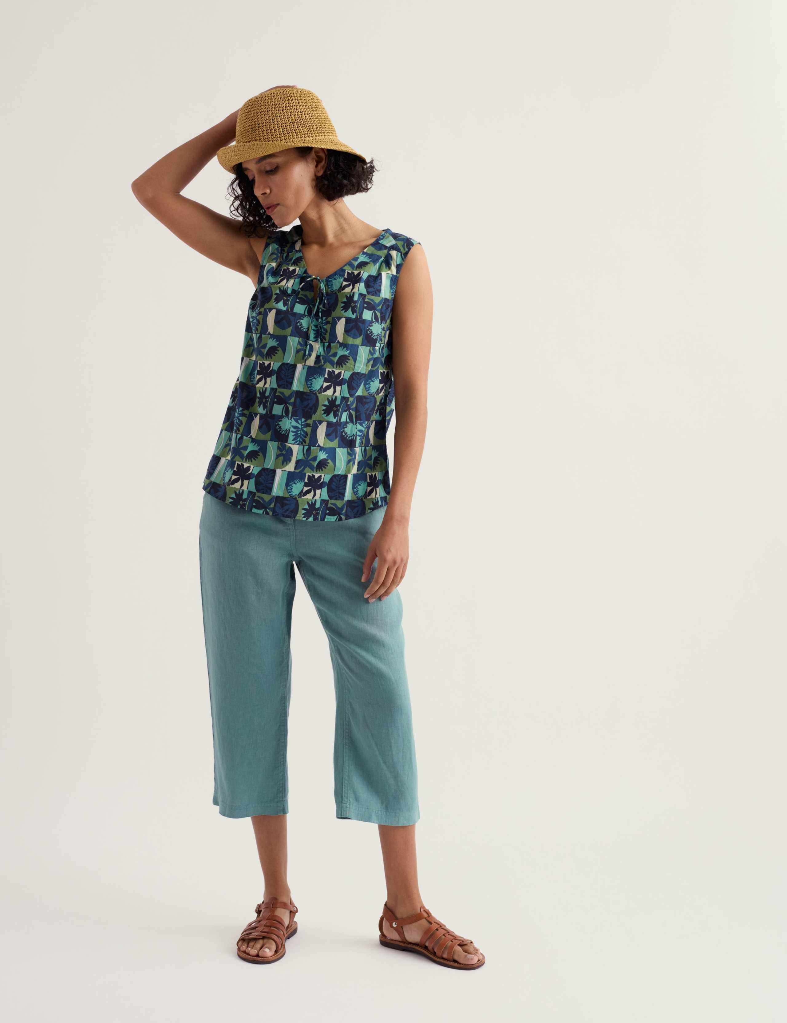 Pure Cotton Floral V-Neck Keyhole Vest 3 of 5