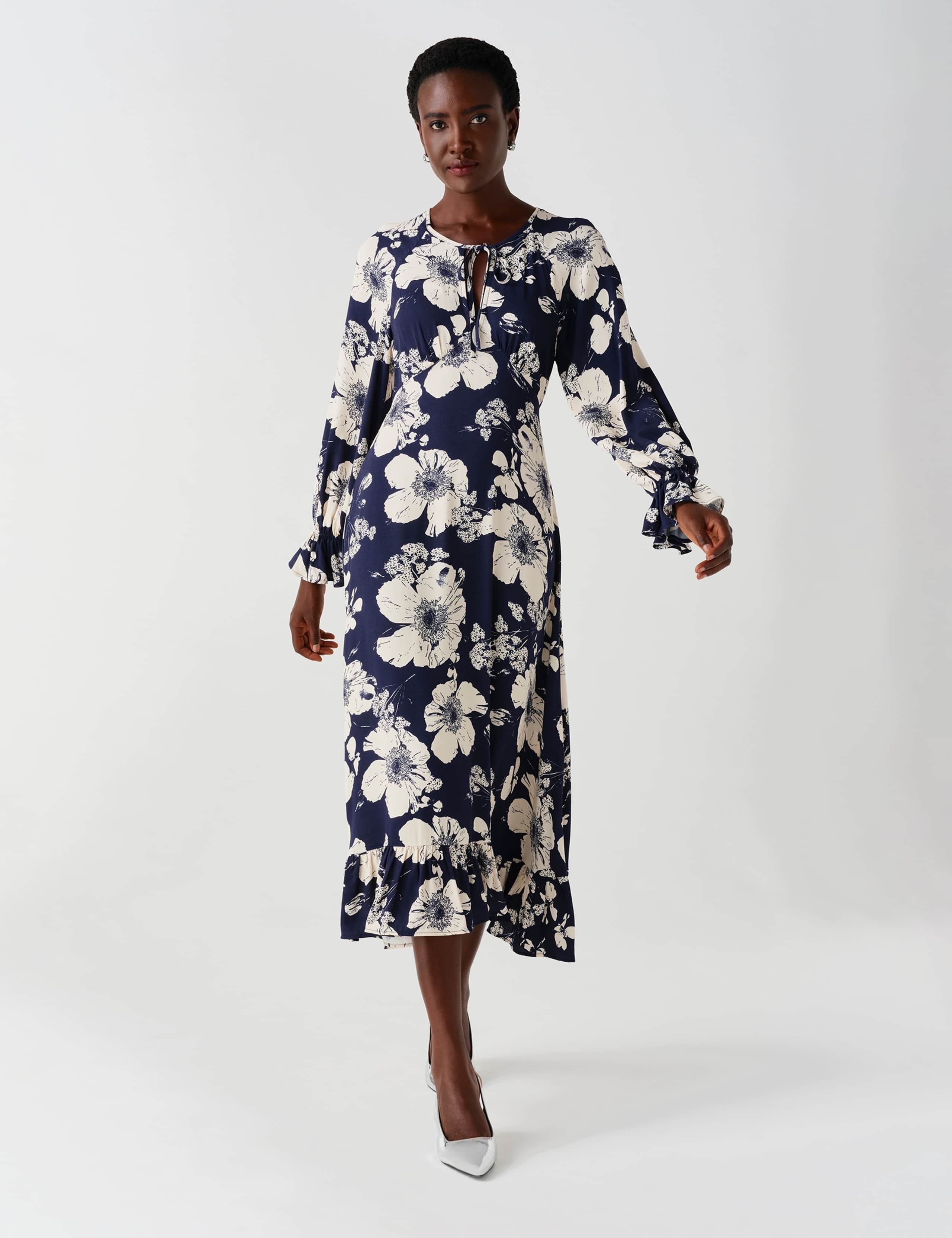 Crepe Floral Keyhole Midi Tea Dress 3 of 8