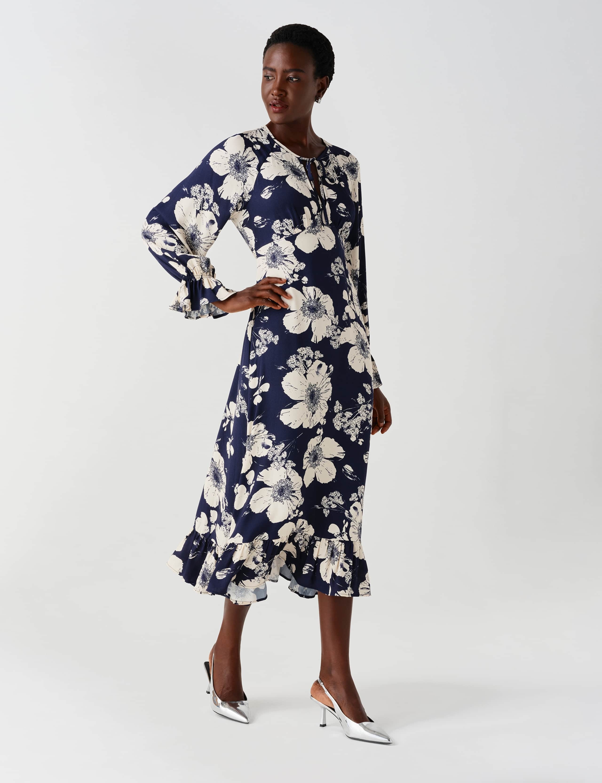 Crepe Floral Keyhole Midi Tea Dress 5 of 8