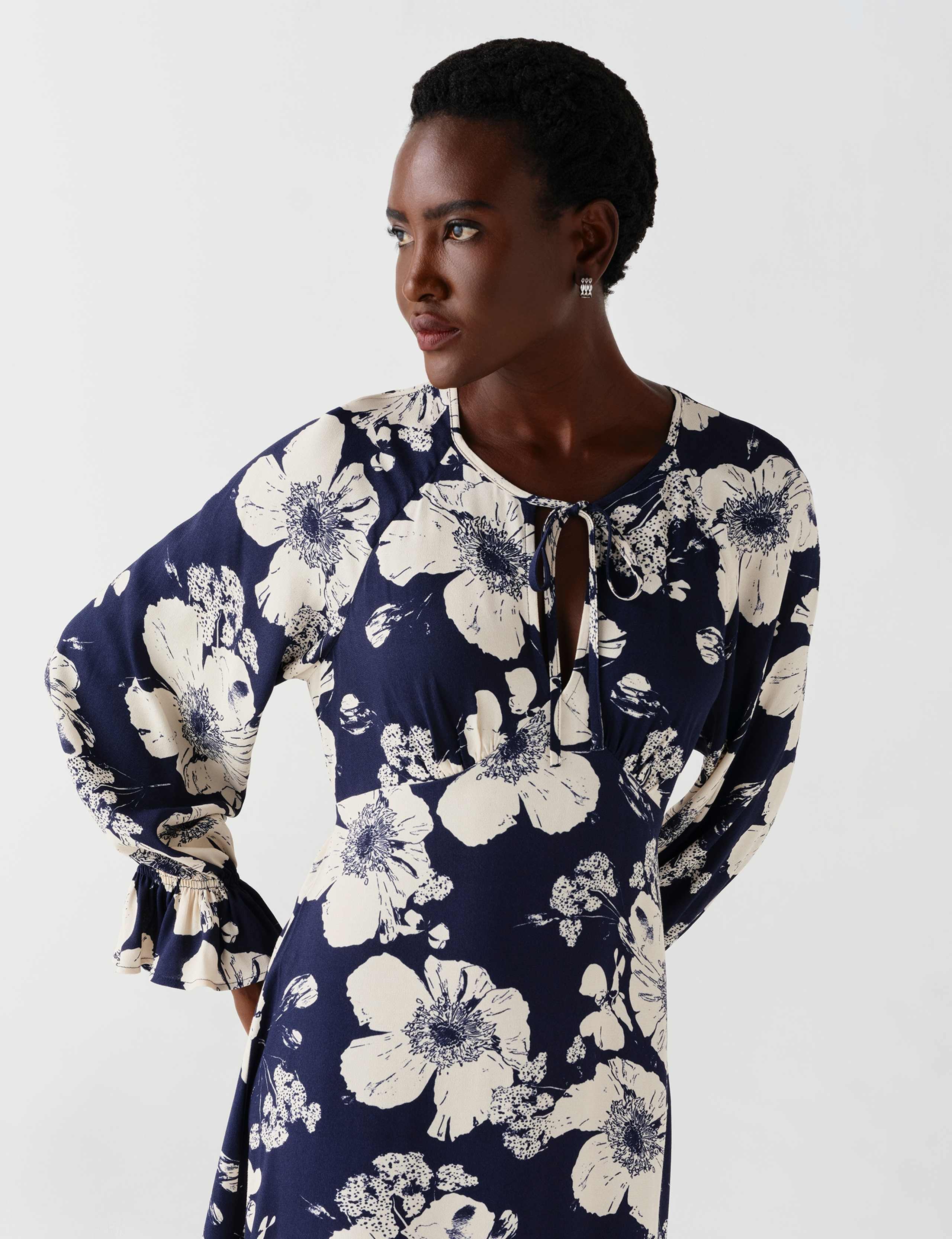 Crepe Floral Keyhole Midi Tea Dress 8 of 8