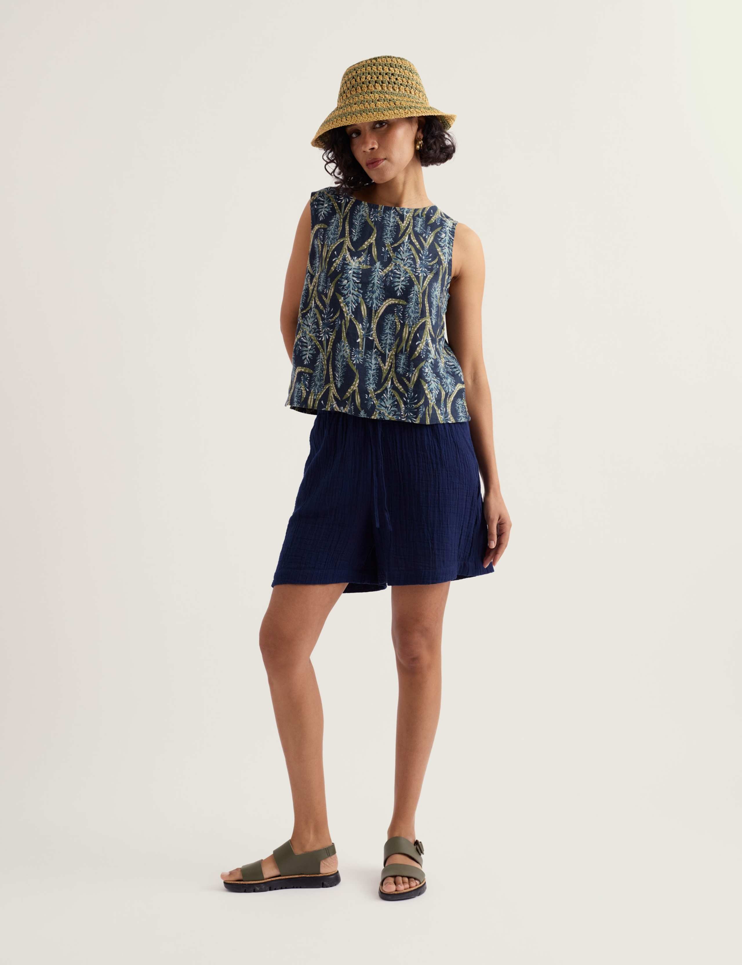 Pure Linen Floral Boat Neck Vest 3 of 5