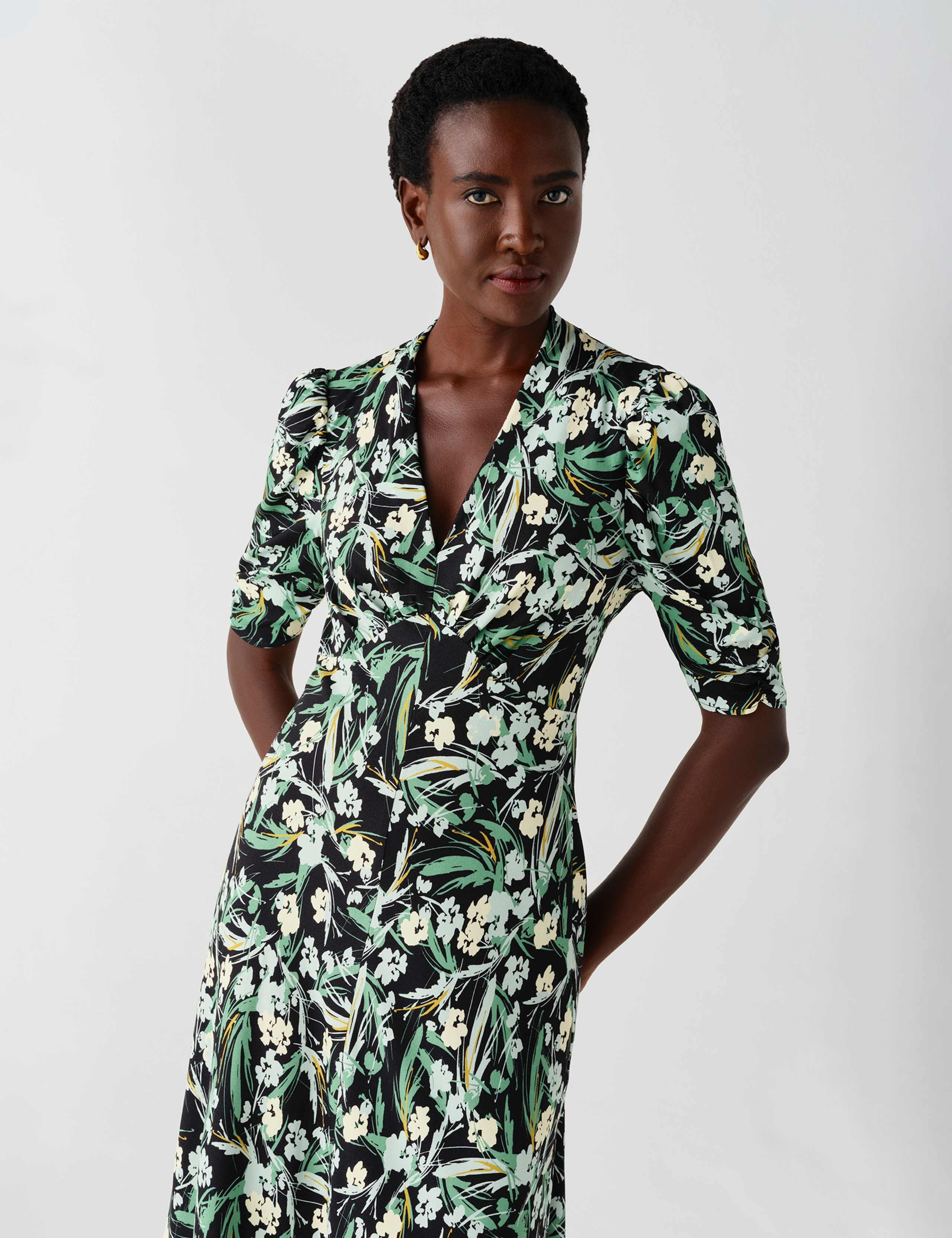Crepe Floral V Neck Puff Sleeve Tea Dress 5 of 8