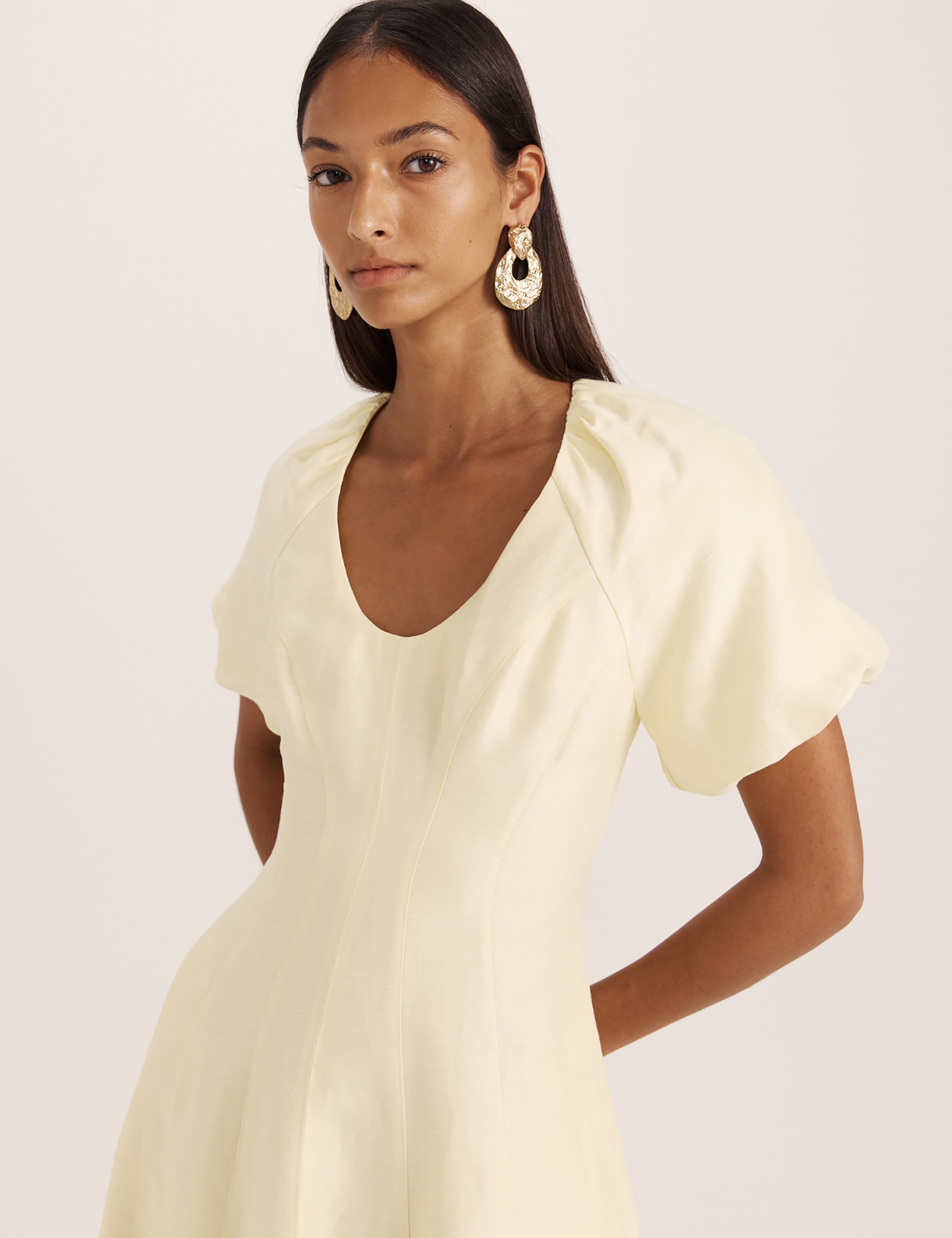 Linen Rich Scoop Neck Midi Waisted Dress 7 of 7