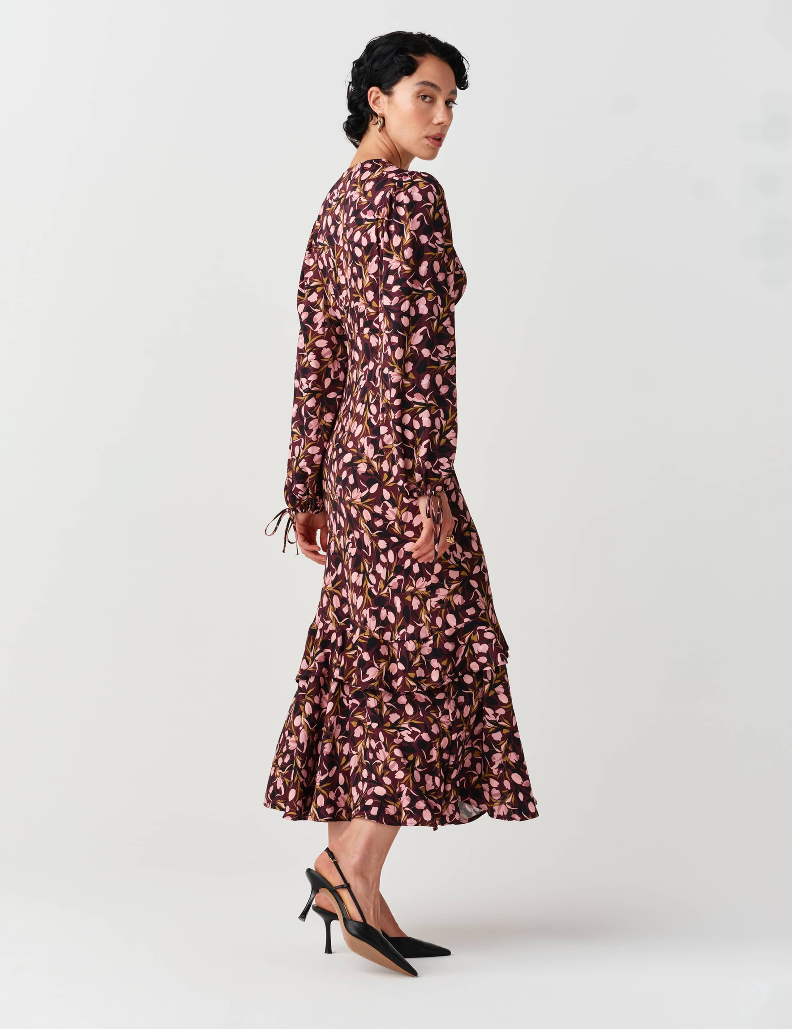 Crepe Ditsy Floral V Neck Midi Waisted Dress 3 of 11