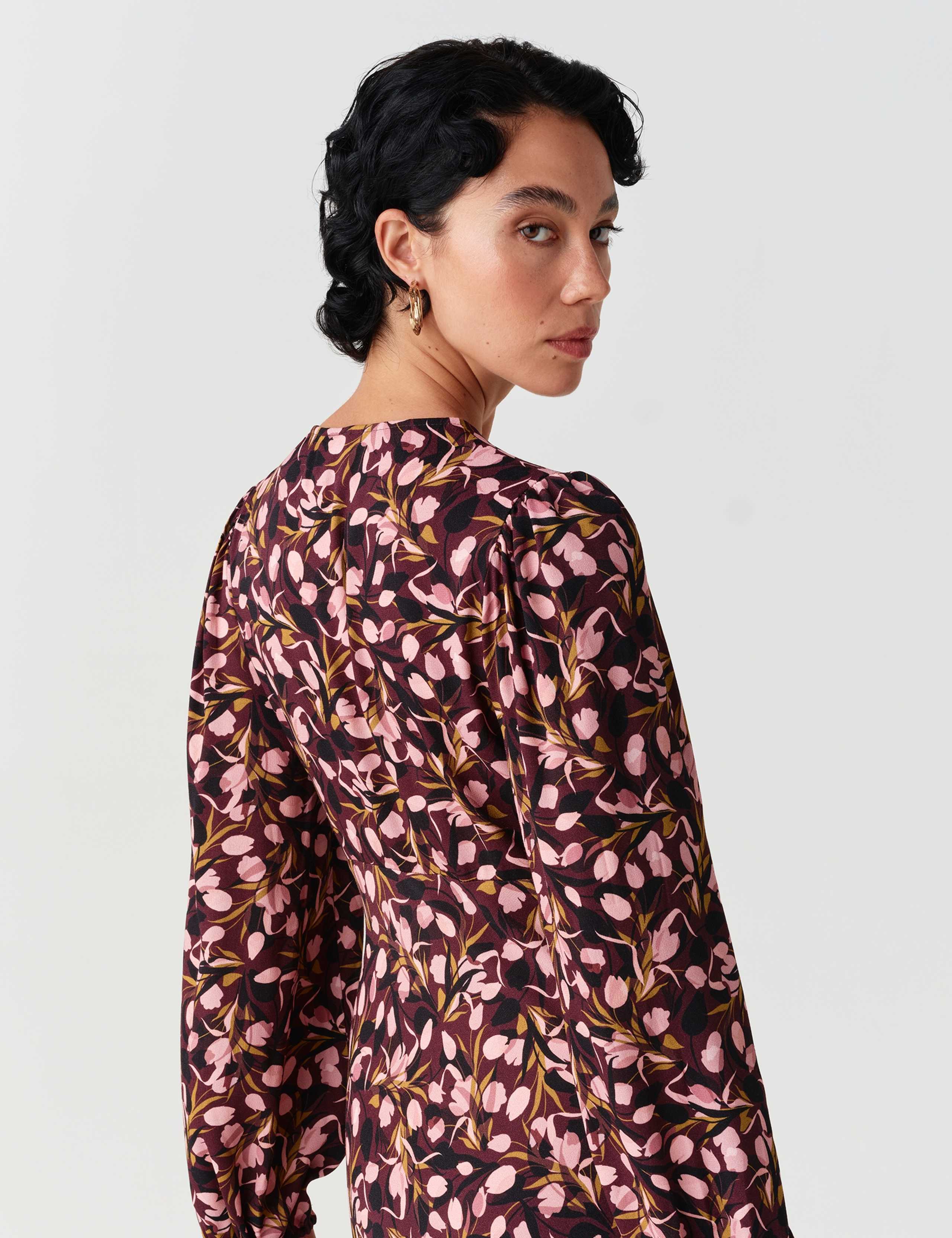 Crepe Ditsy Floral V Neck Midi Waisted Dress 5 of 11