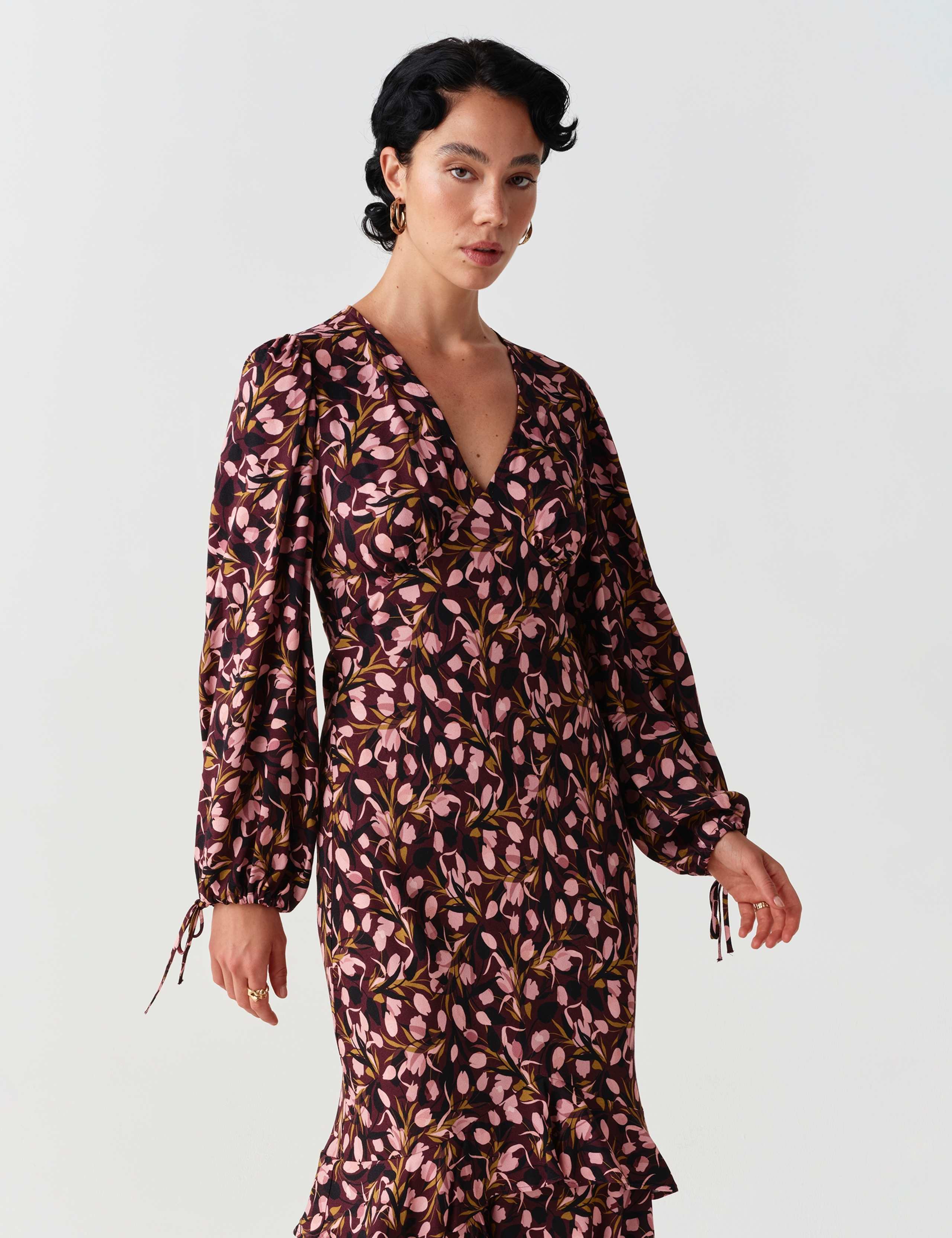 Crepe Ditsy Floral V Neck Midi Waisted Dress 9 of 11
