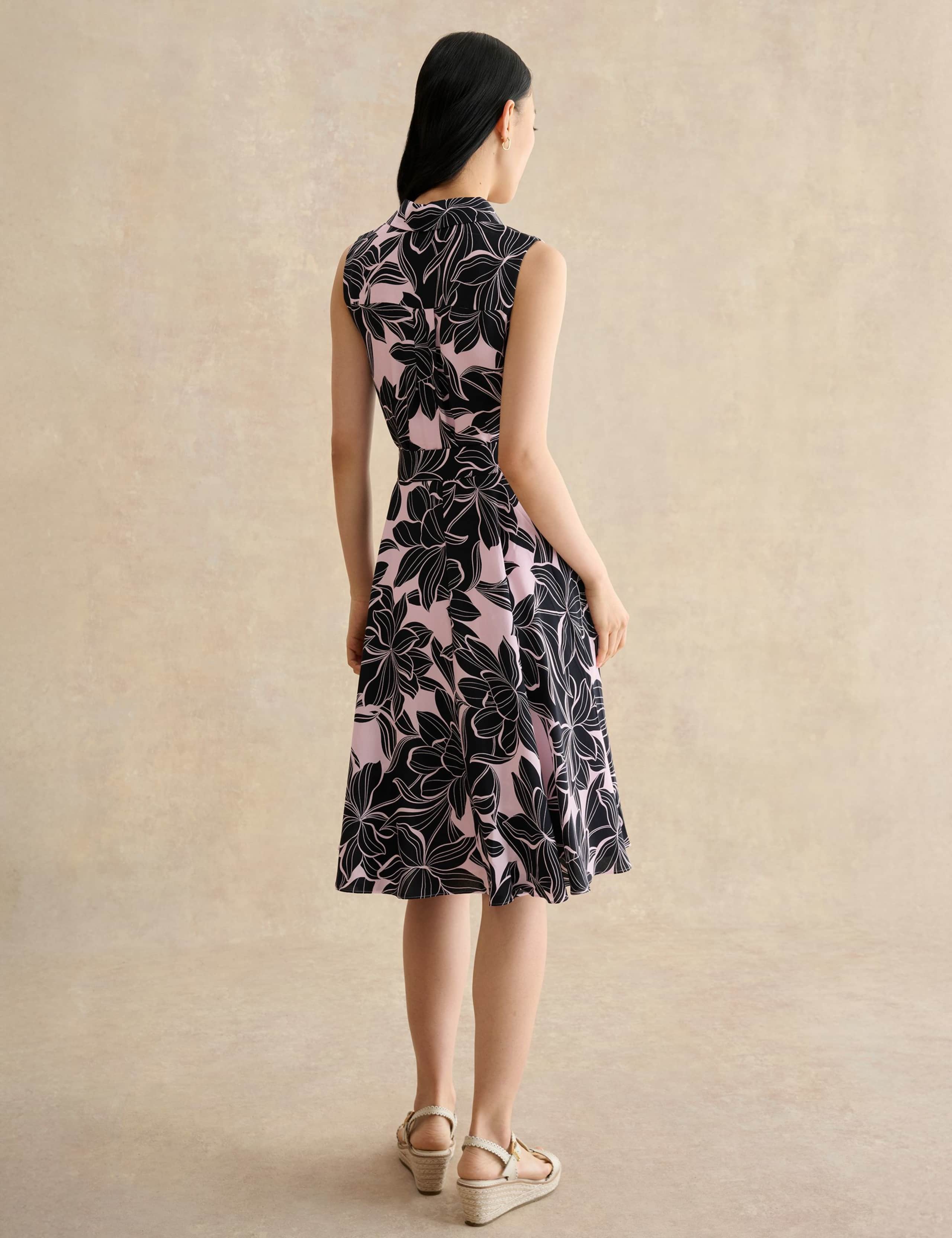 Floral V-Neck Knee Length Skater Dress 4 of 5