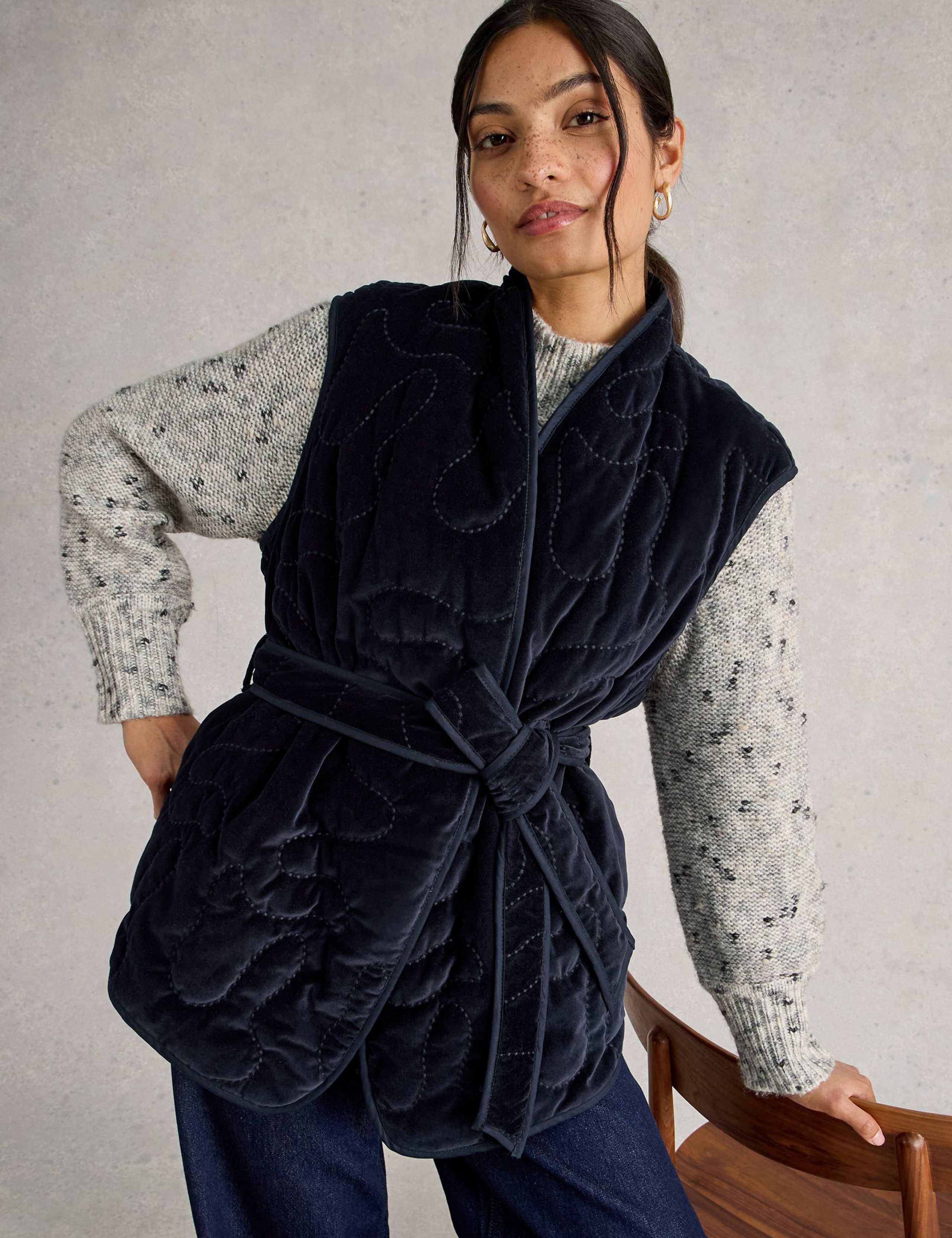 Velvet Quilted Belted Relaxed Gilet 3 of 6