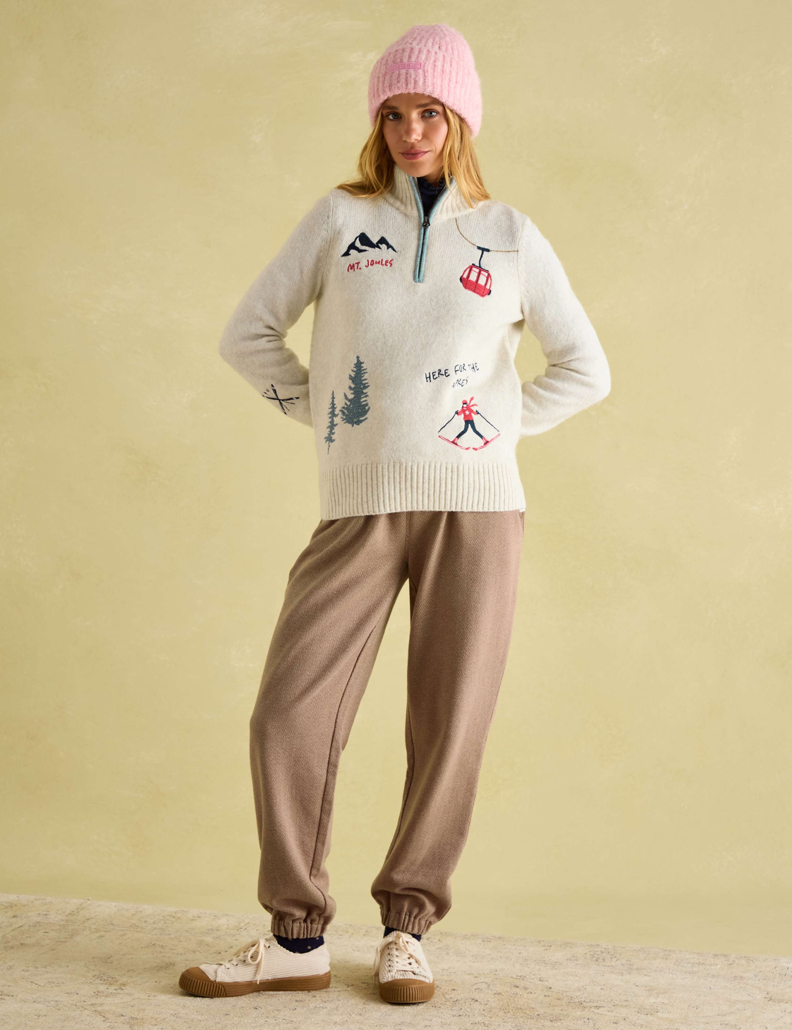 Embroidered Funnel Neck Jumper with Wool 2 of 5