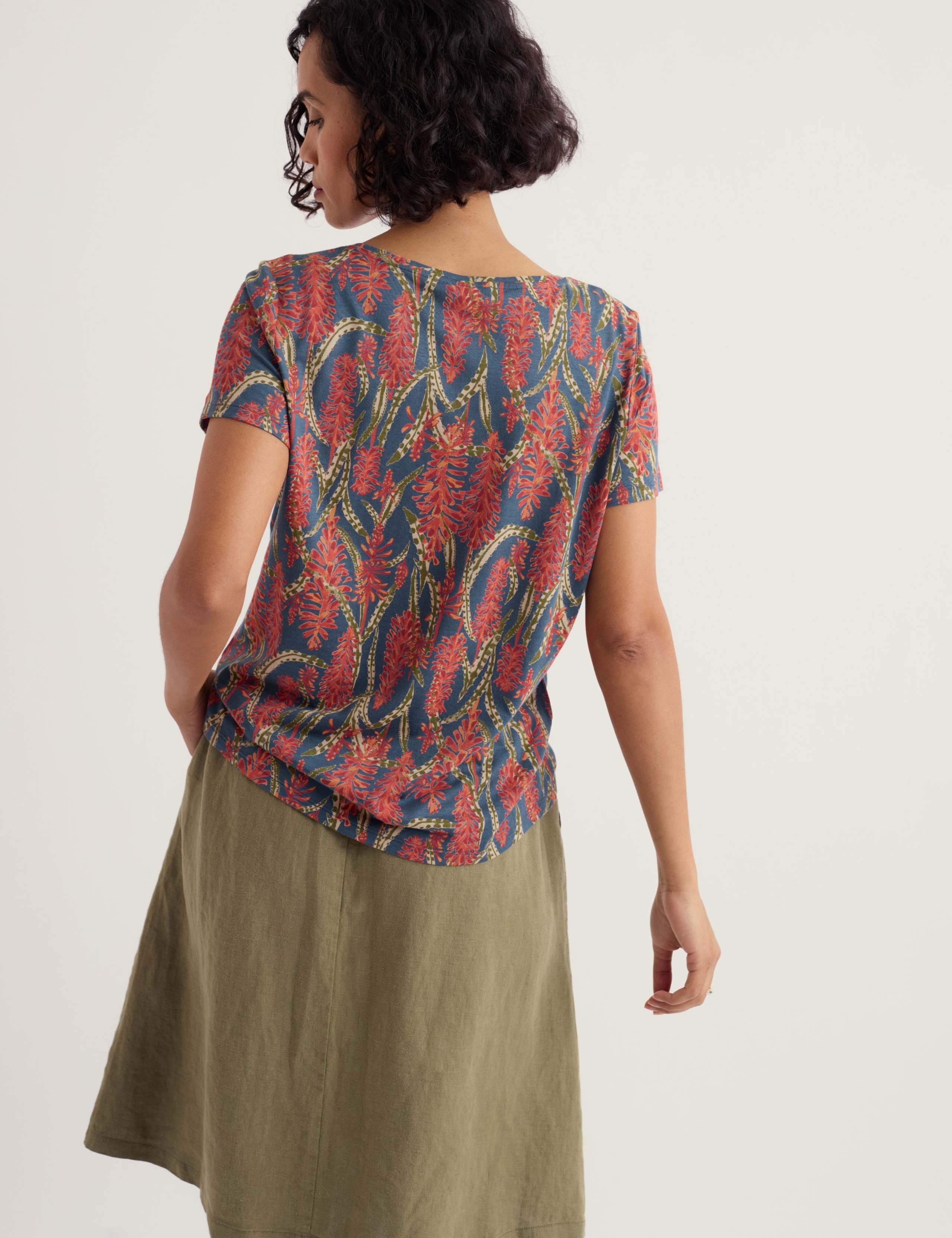 Cotton Blend Floral Keyhole T-Shirt 3 of 5