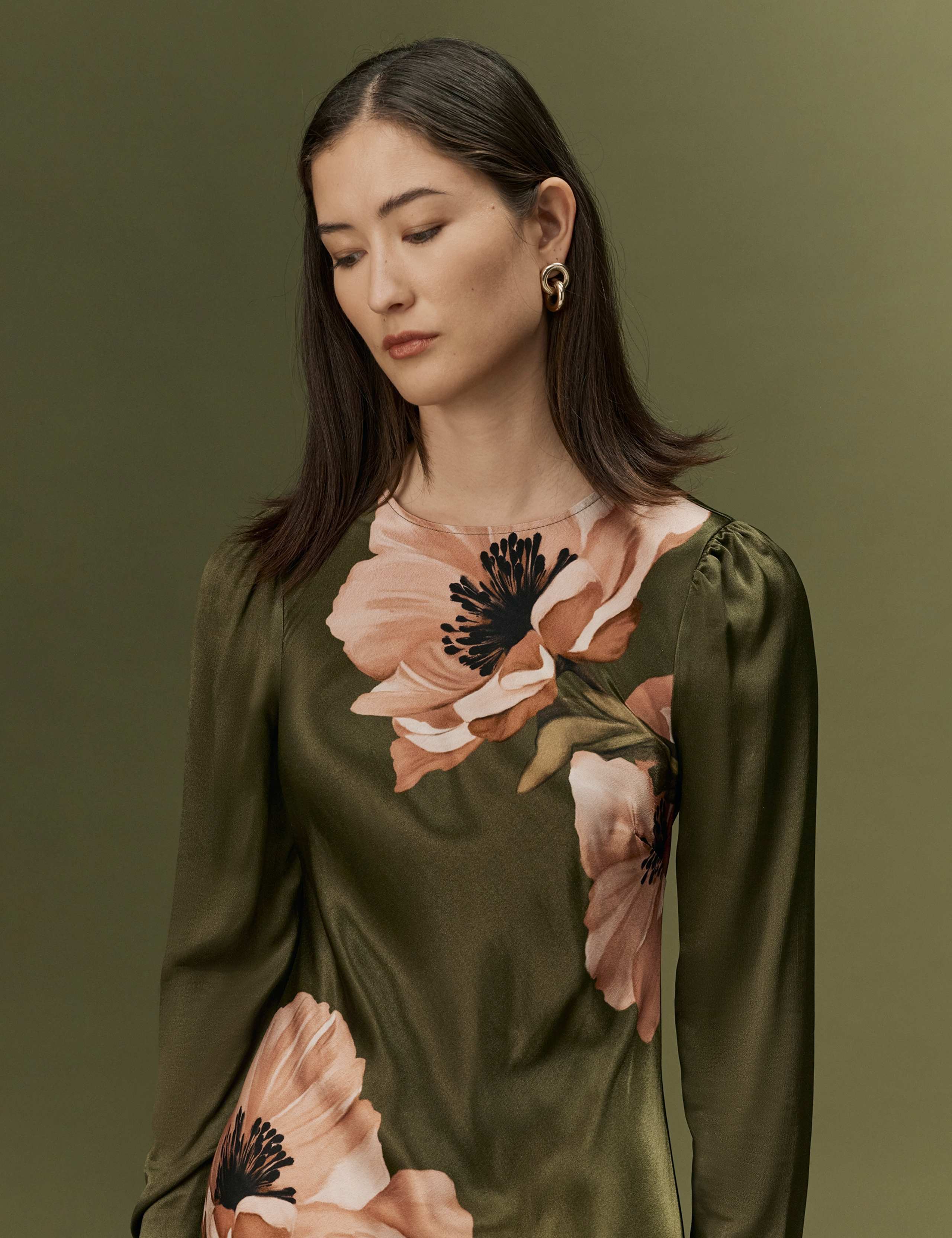 Satin Floral Keyhole Midi Dress 6 of 10