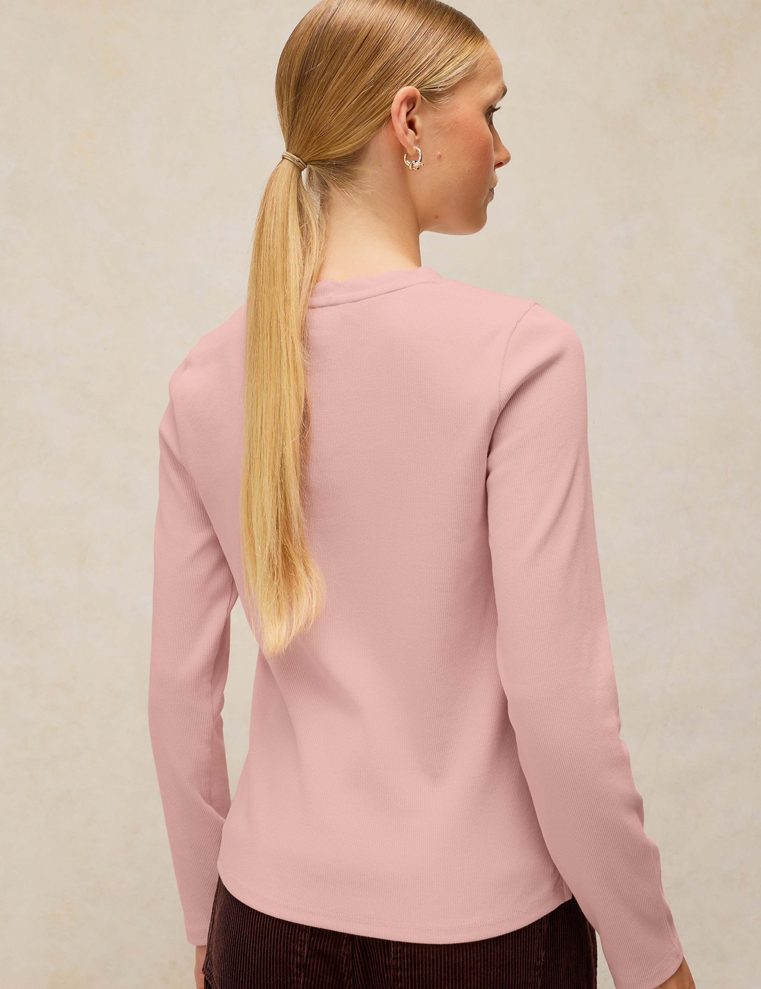 Aida Cotton Rich Jersey Scallop Trim Ribbed Top 4 of 6