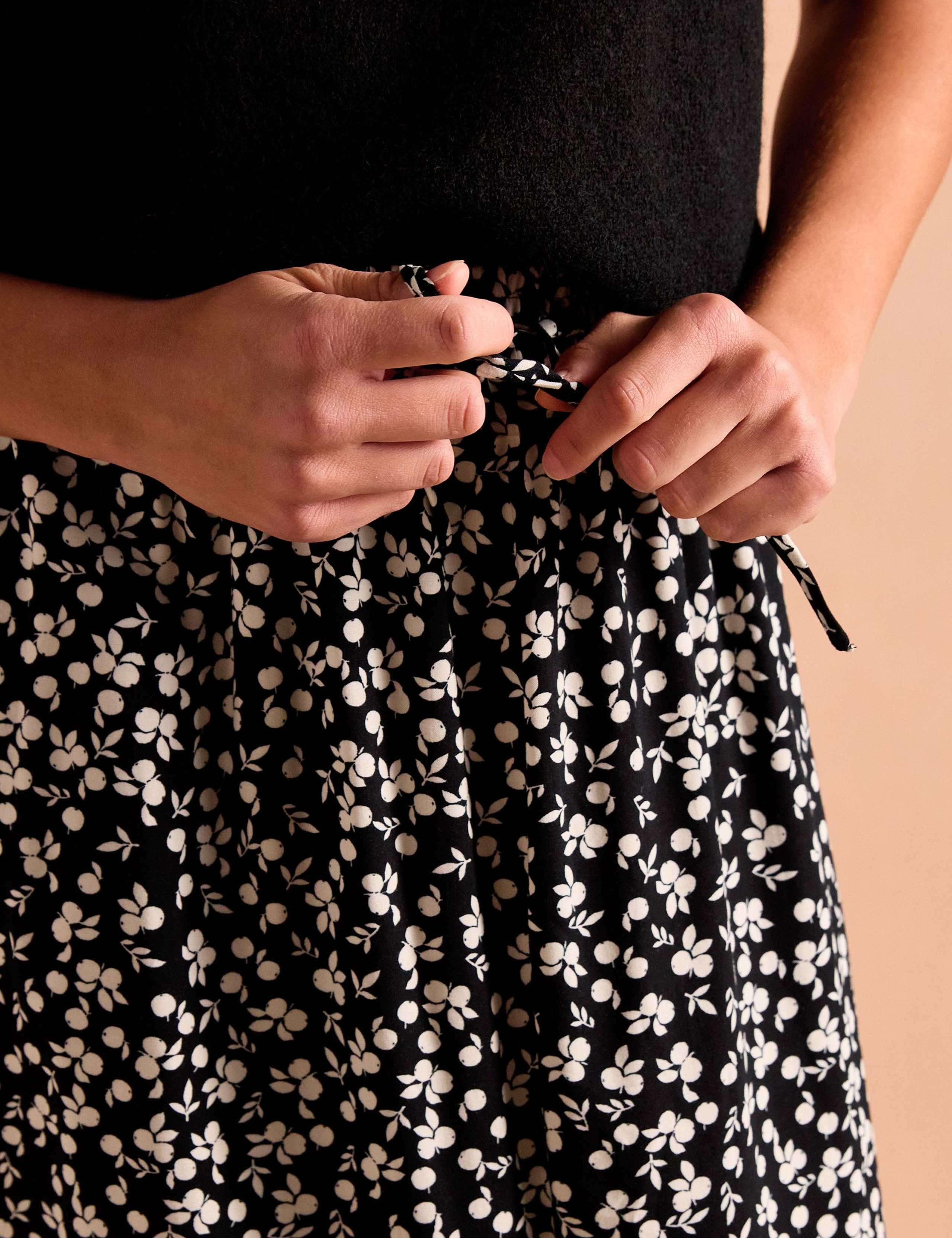 Floral Monochrome Midaxi A-Line Skirt 5 of 6