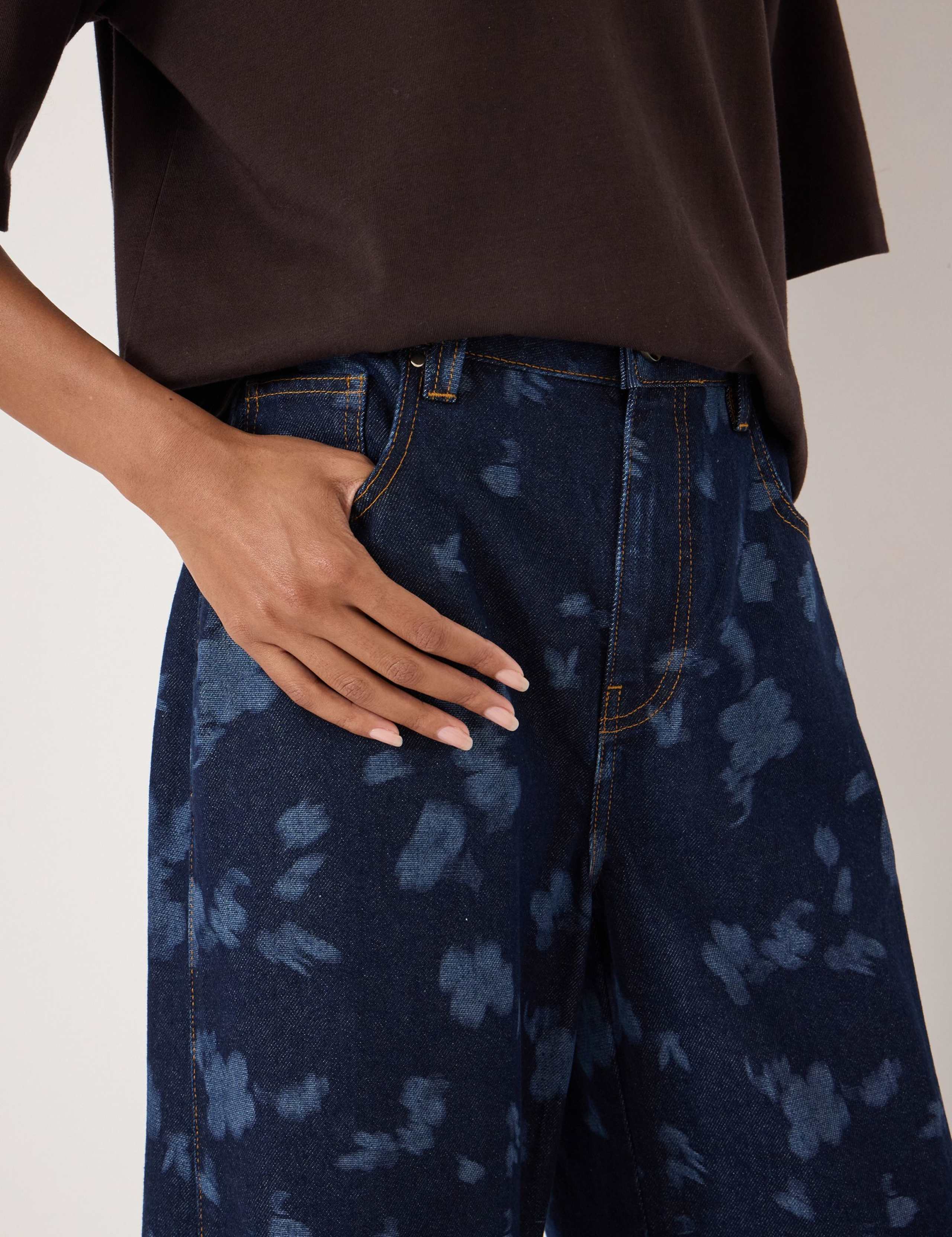 Bree Mid Rise Printed Barrel Cropped Jeans 4 of 4